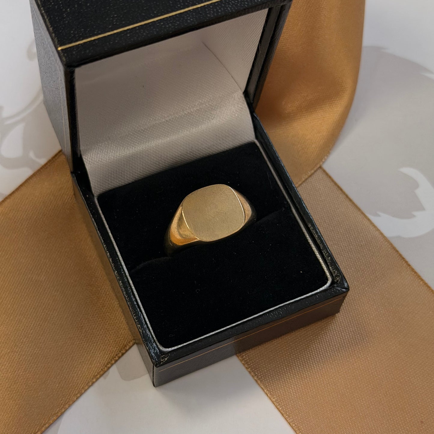 9ct Yellow Gold Cushion Signet Ring