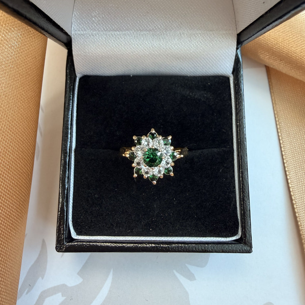 9ct Yellow Gold Green & Clear Cubic Zirconia Cluster Ring