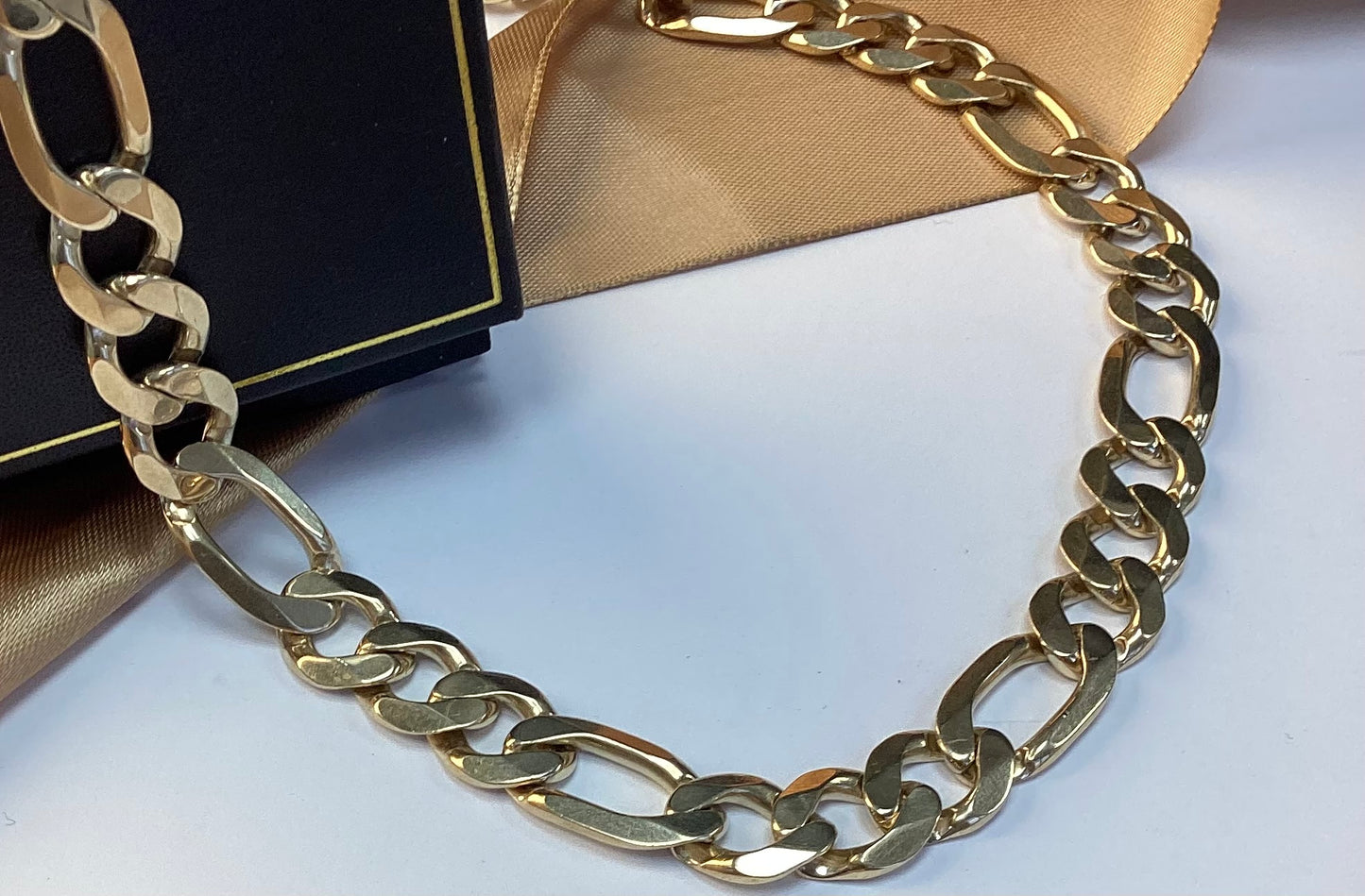 9ct Yellow Gold Figaro Chain - 24 Inch