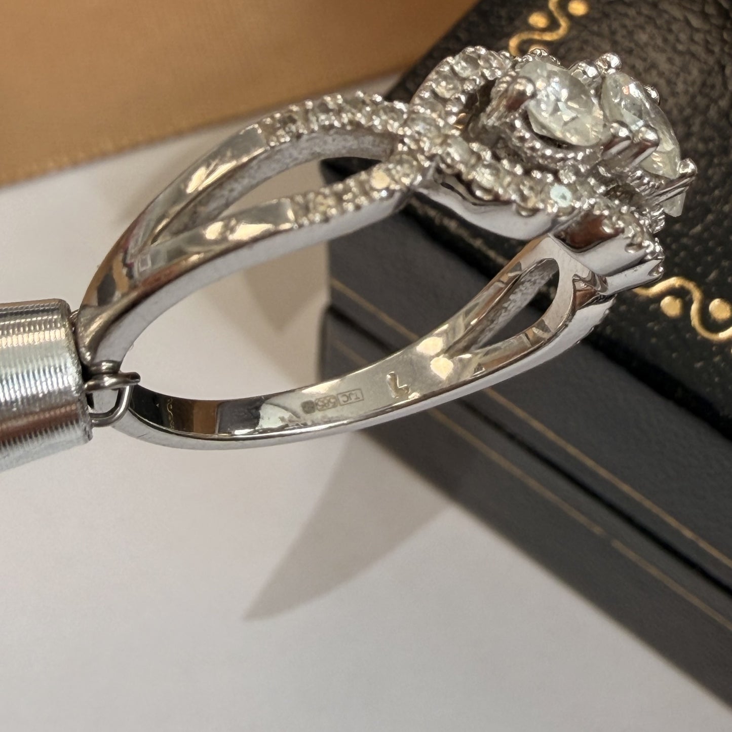 14ct White Gold 0.97ct Diamond Cluster Ring