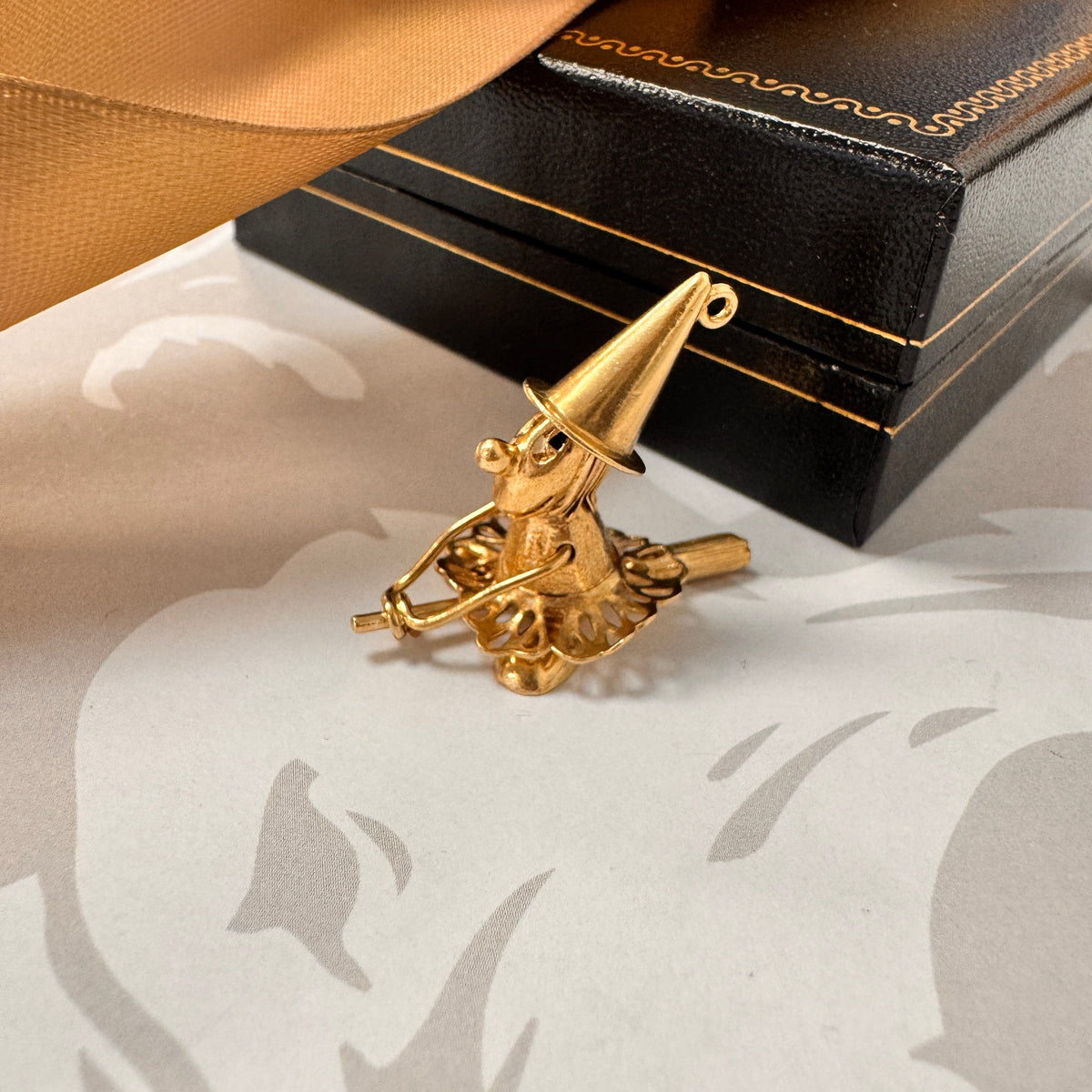 9ct Yellow Gold Clown Witch Charm – view 2