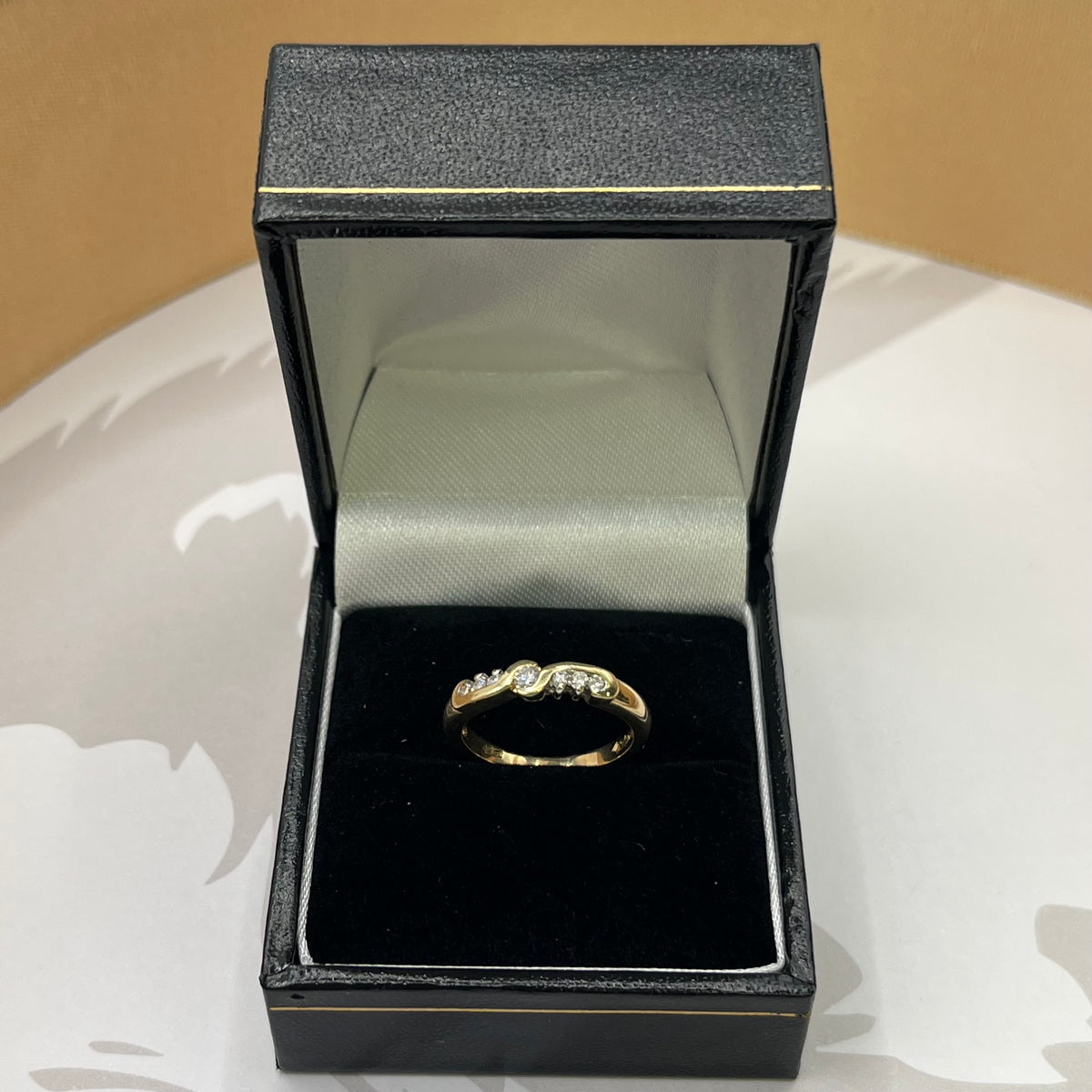 9ct Yellow Gold Diamond Swirl Ring