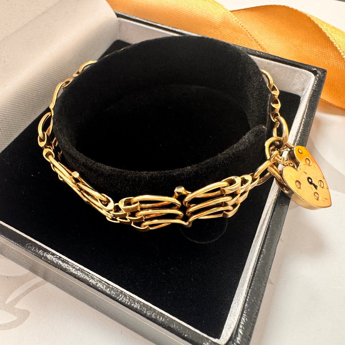9ct Yellow Gold Fancy Link Bracelet with Padlock - 6.5 Inch – view 3
