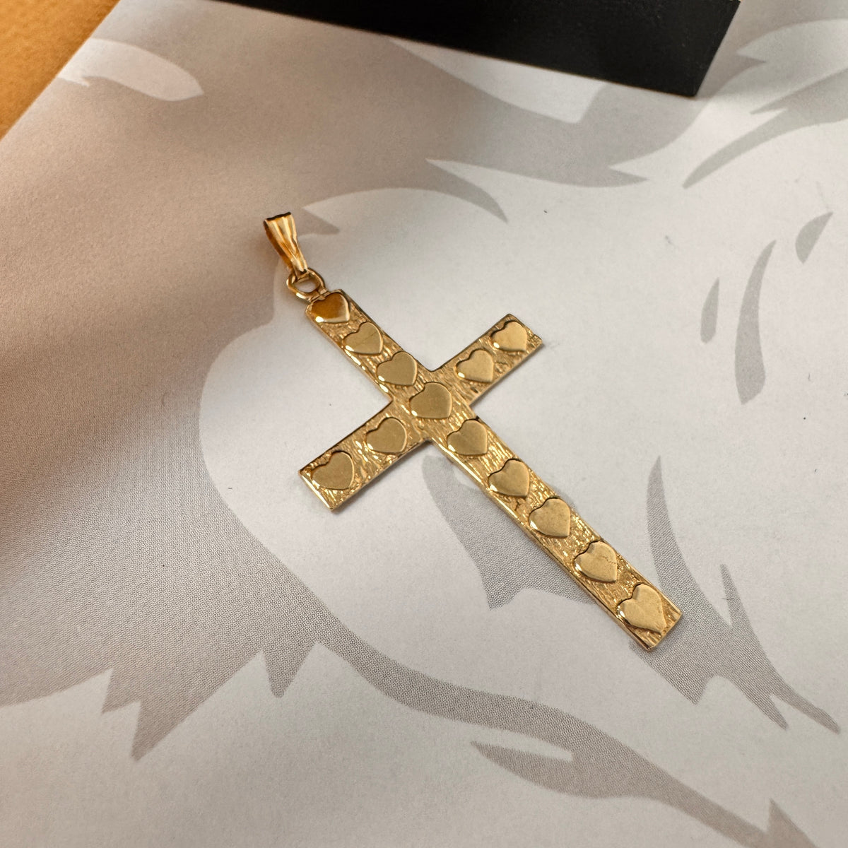 9ct Yellow Gold Heart Pattern Cross Pendant