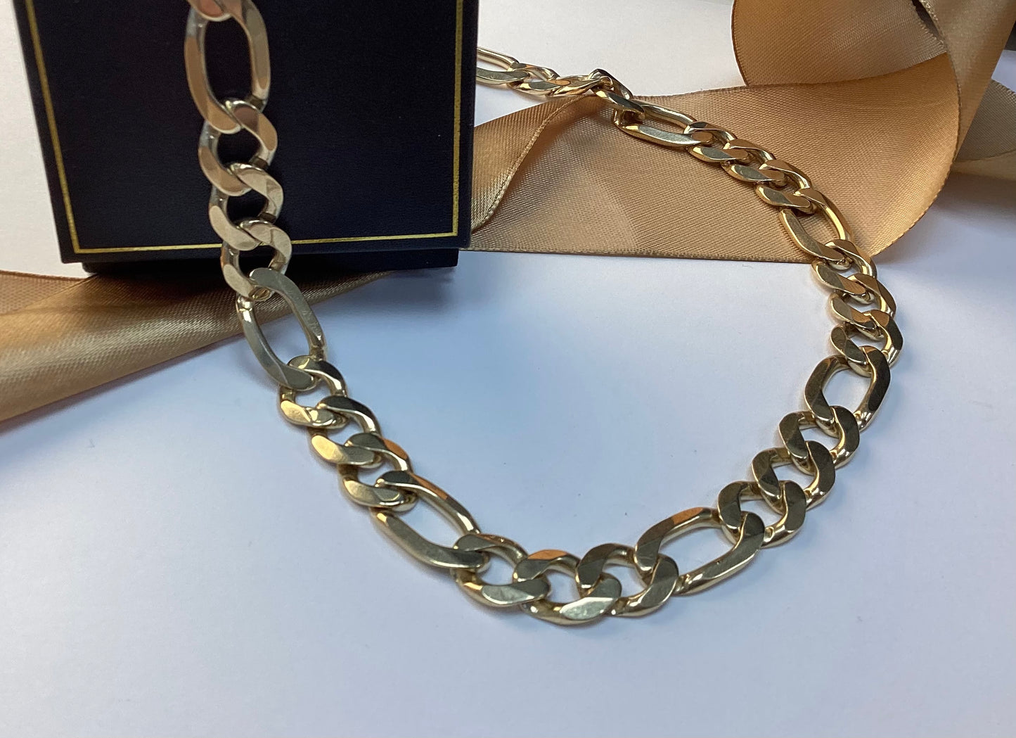 9ct Yellow Gold Figaro Chain - 24 Inch