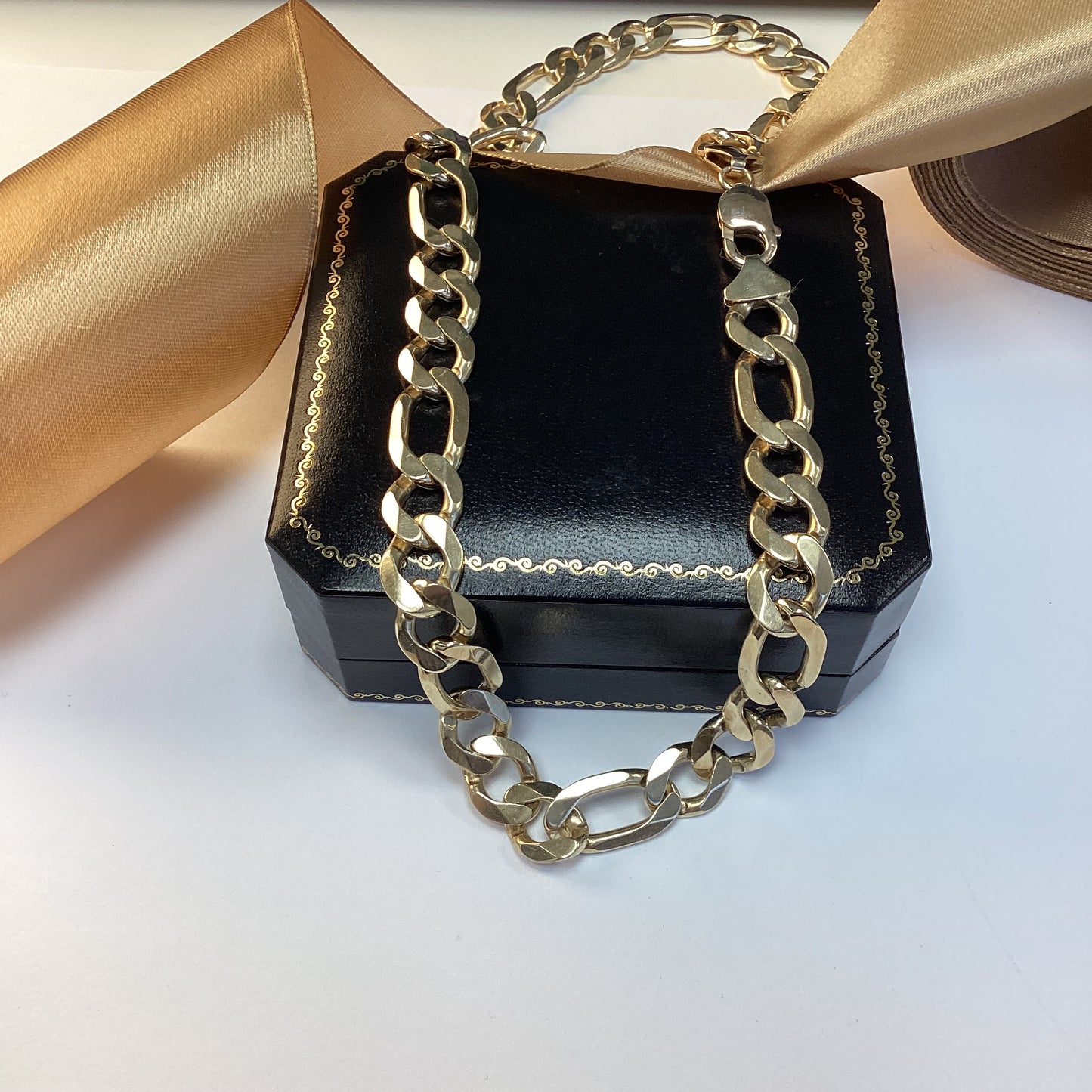 9ct Yellow Gold Figaro Chain - 24 Inch