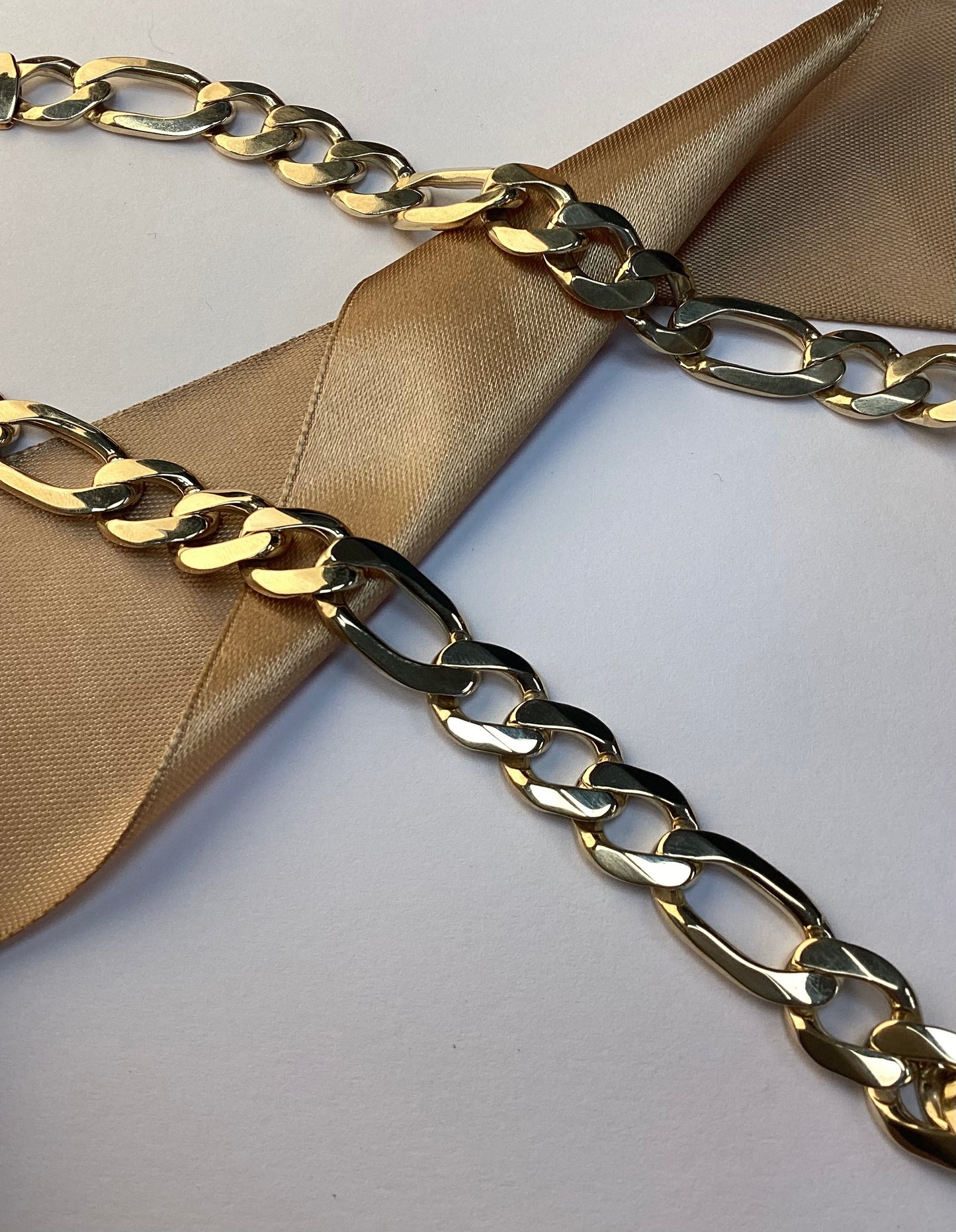 9ct Yellow Gold Figaro Chain - 24 Inch