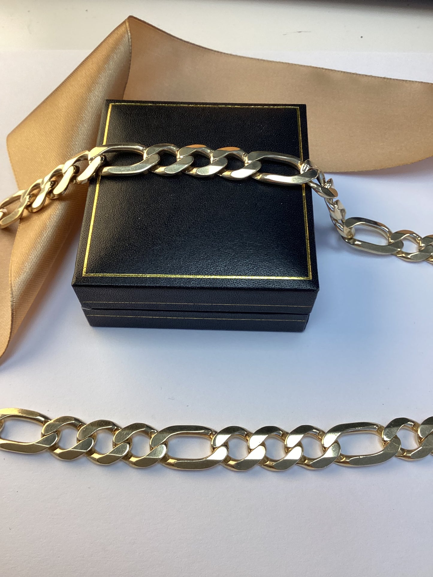 9ct Yellow Gold Figaro Chain - 24 Inch