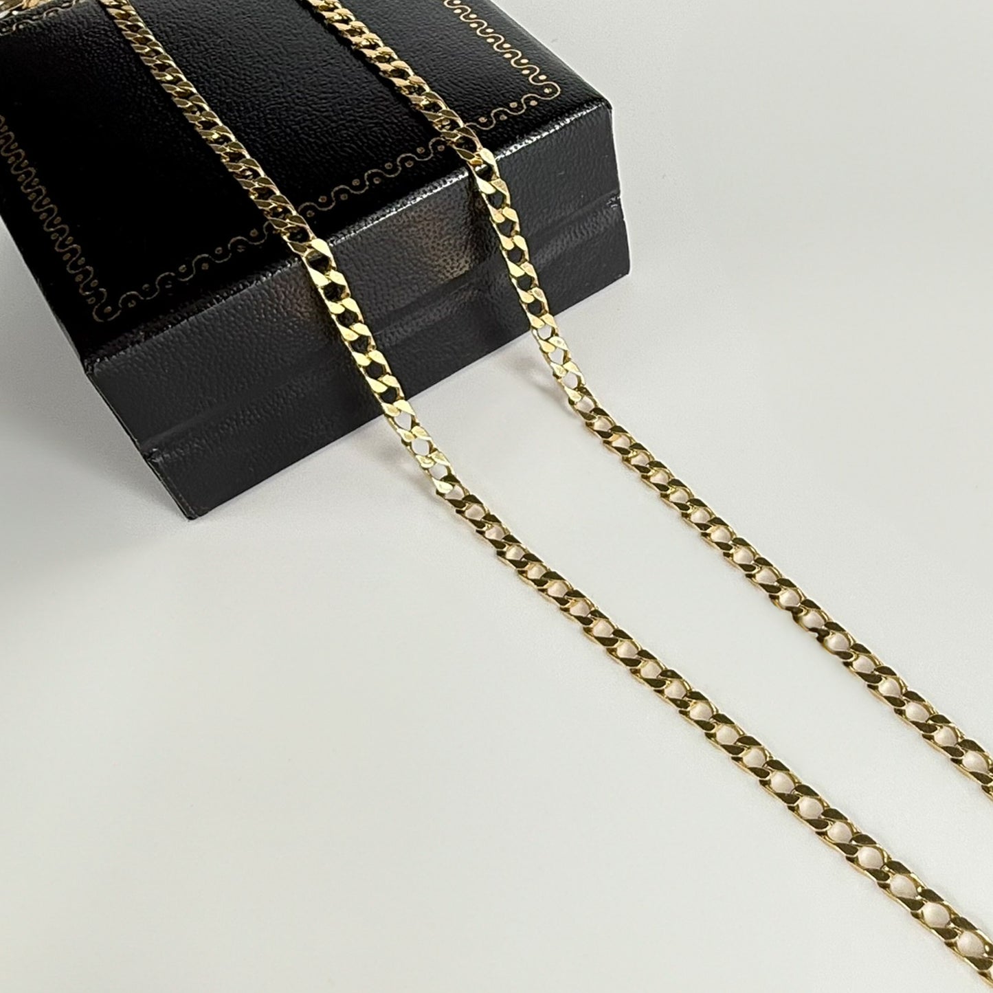 9ct Yellow Gold Square Curb Chain 30 inch