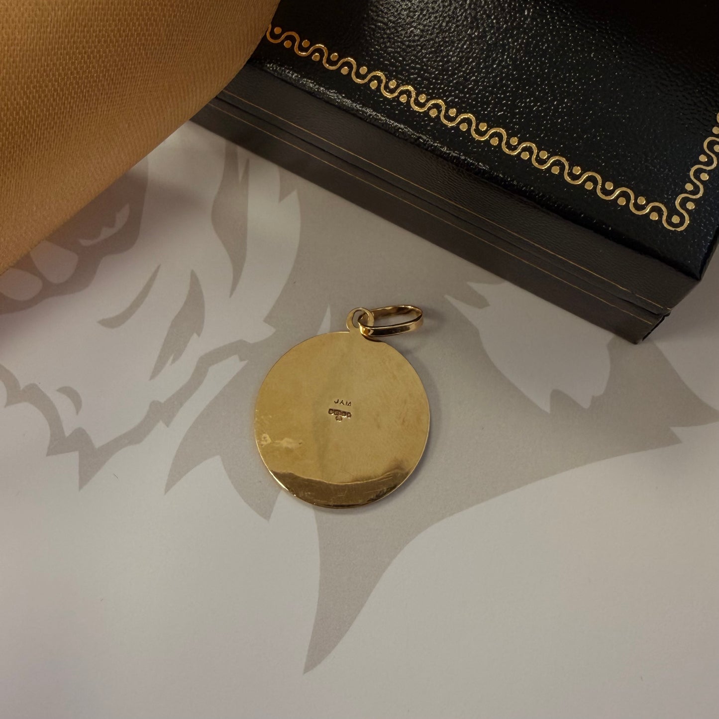 9ct Gold Round St Christopher Pendant