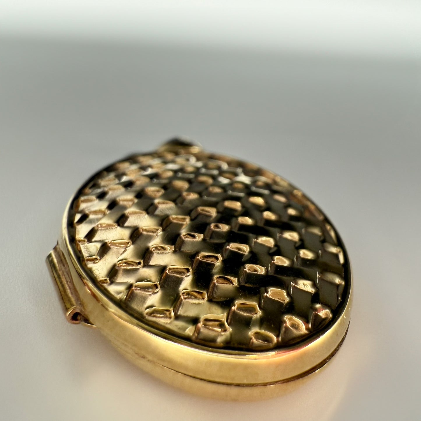 9ct Yellow Gold Oval Locket – Textured Pattern Front
