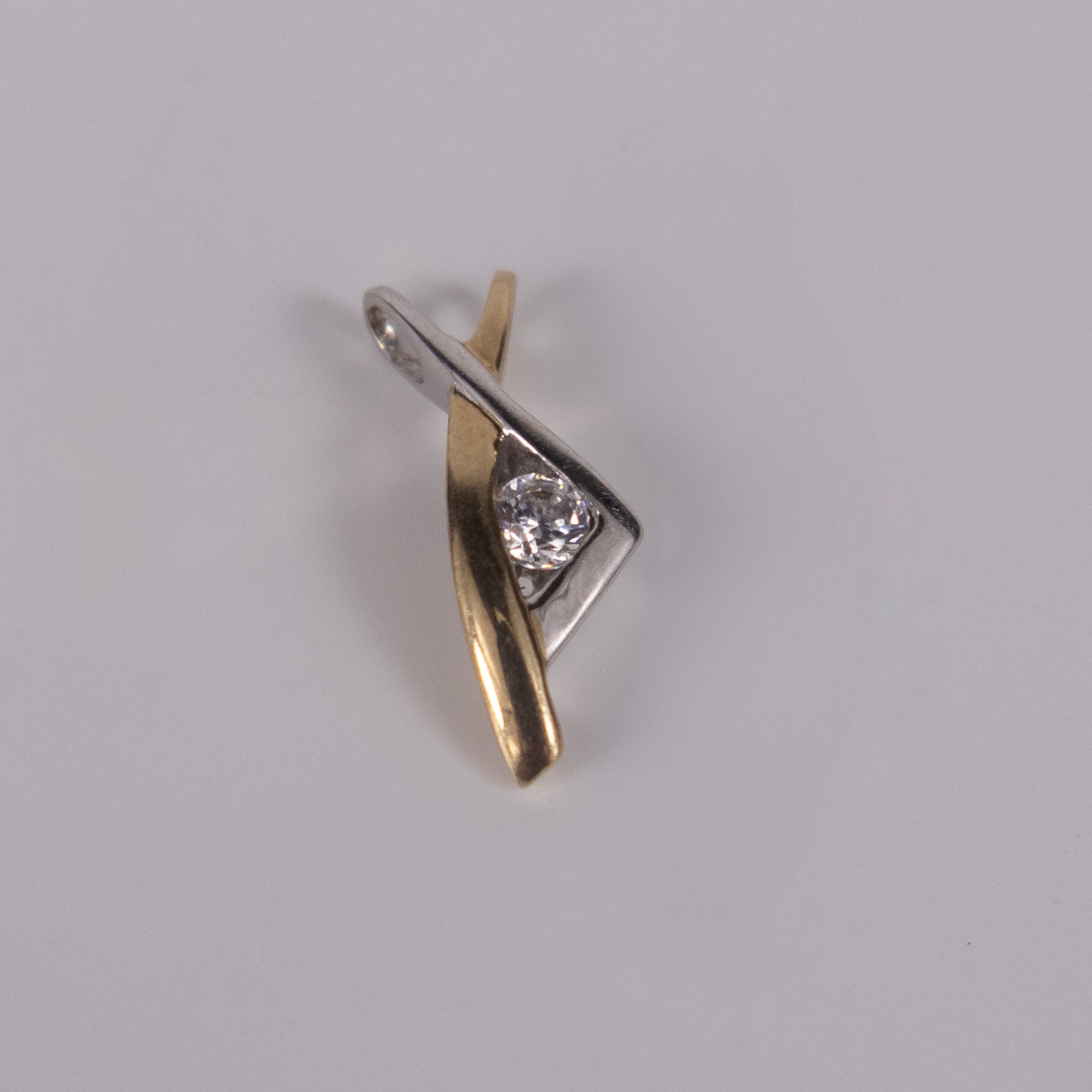9ct Yellow Gold Cubic Zirconia Drop Pendant