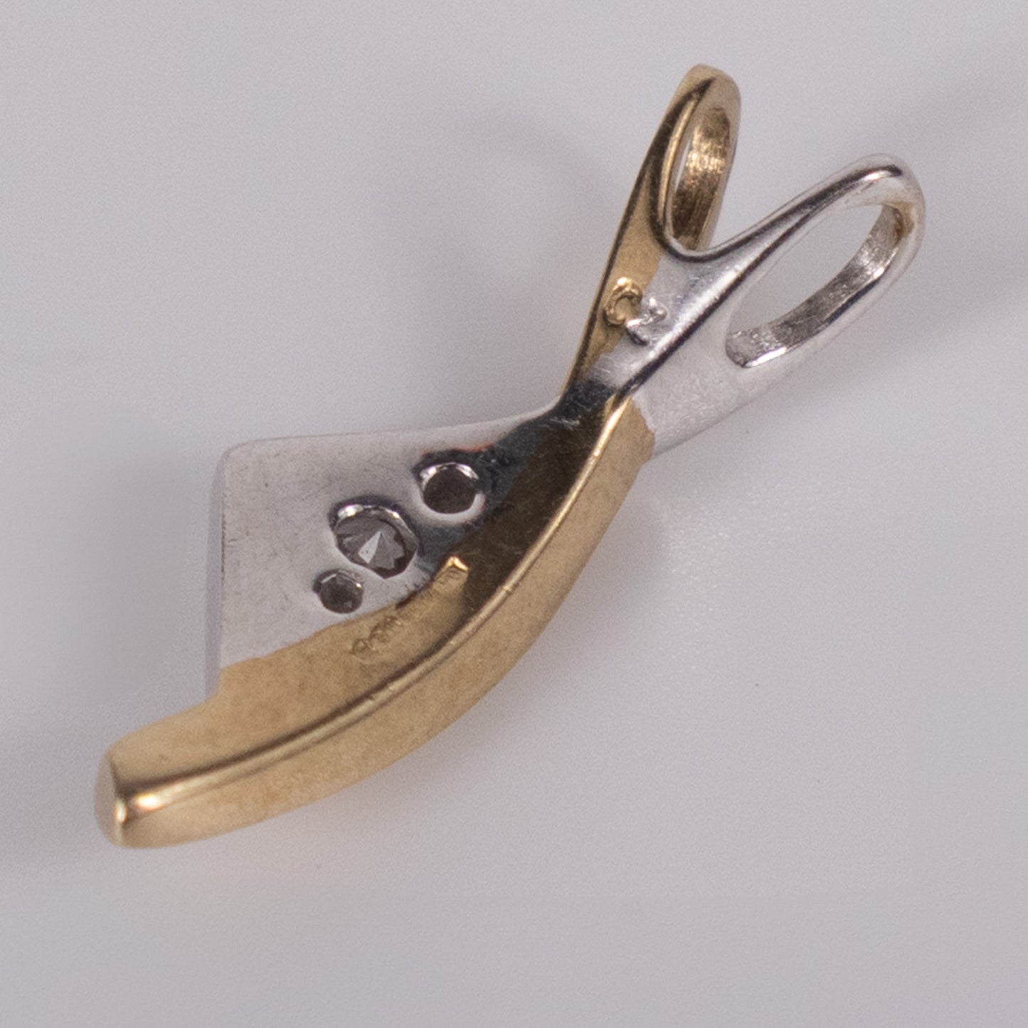 9ct Yellow Gold Cubic Zirconia Drop Pendant
