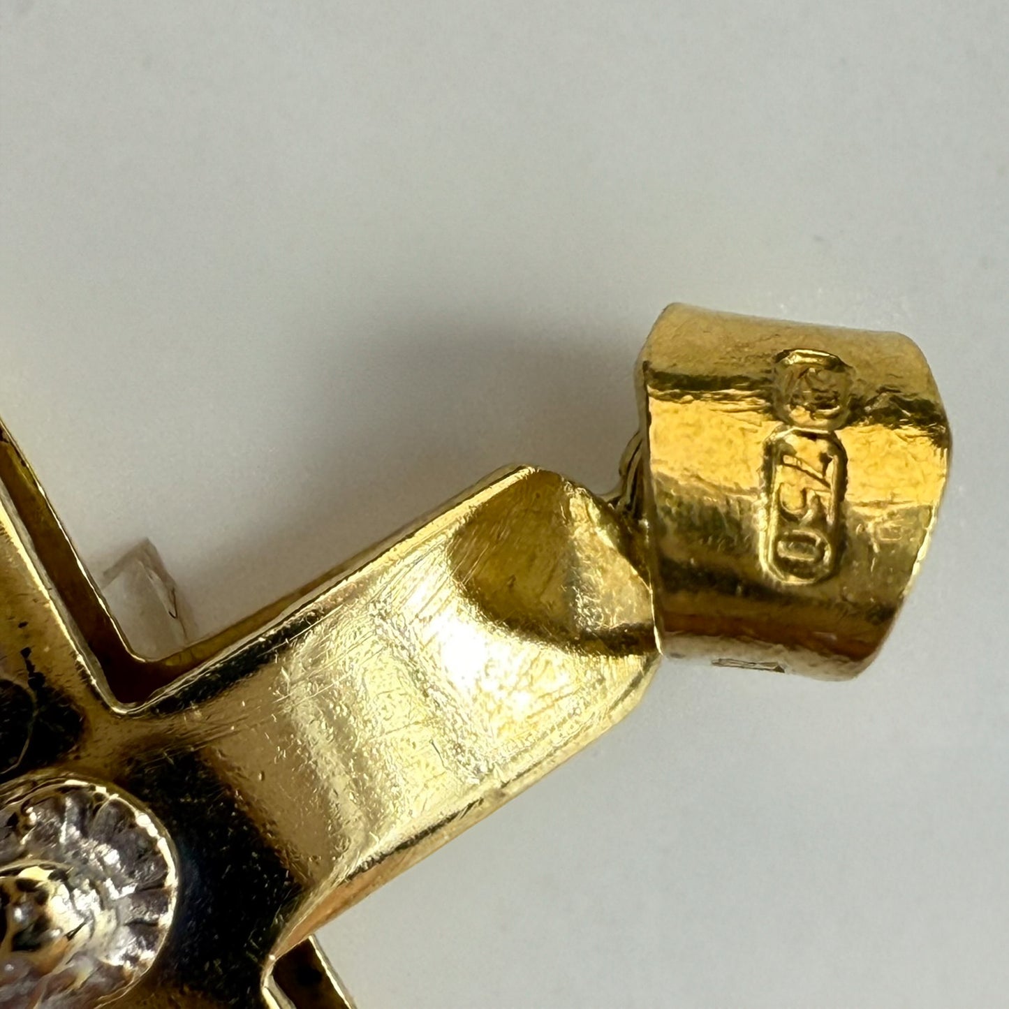 18ct Yellow Gold- Two Tone Crucifix