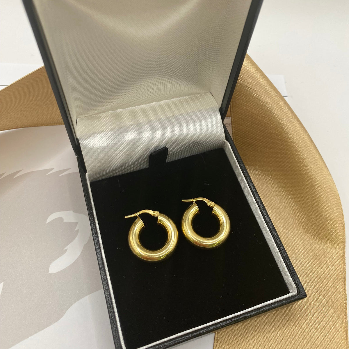 18ct Yellow Gold Classic Hoop Earrings