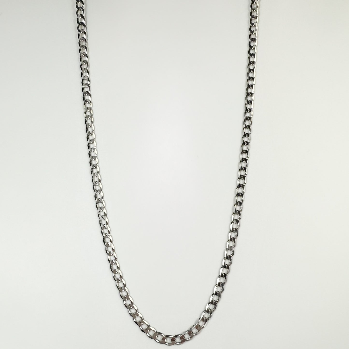9ct White Gold Curb Chain 22 inches
