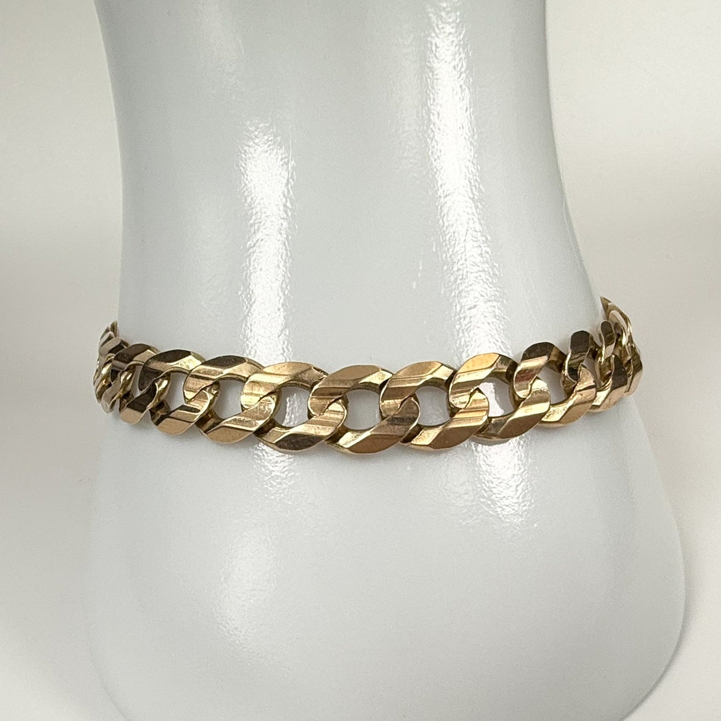 9ct Yellow Gold Curb Bracelet 7½ Inches