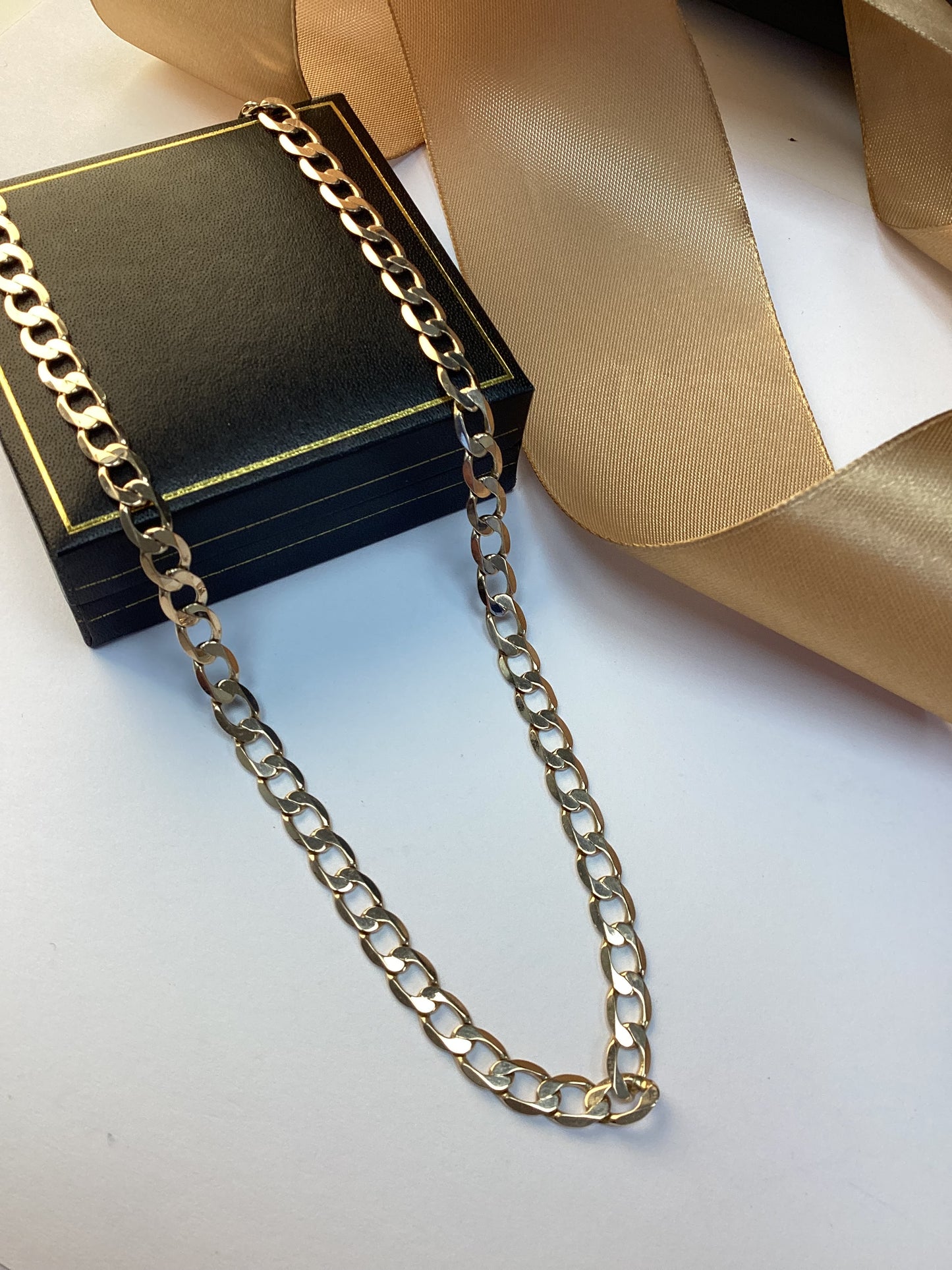 9ct Yellow Gold Curb Chain - 20 Inch