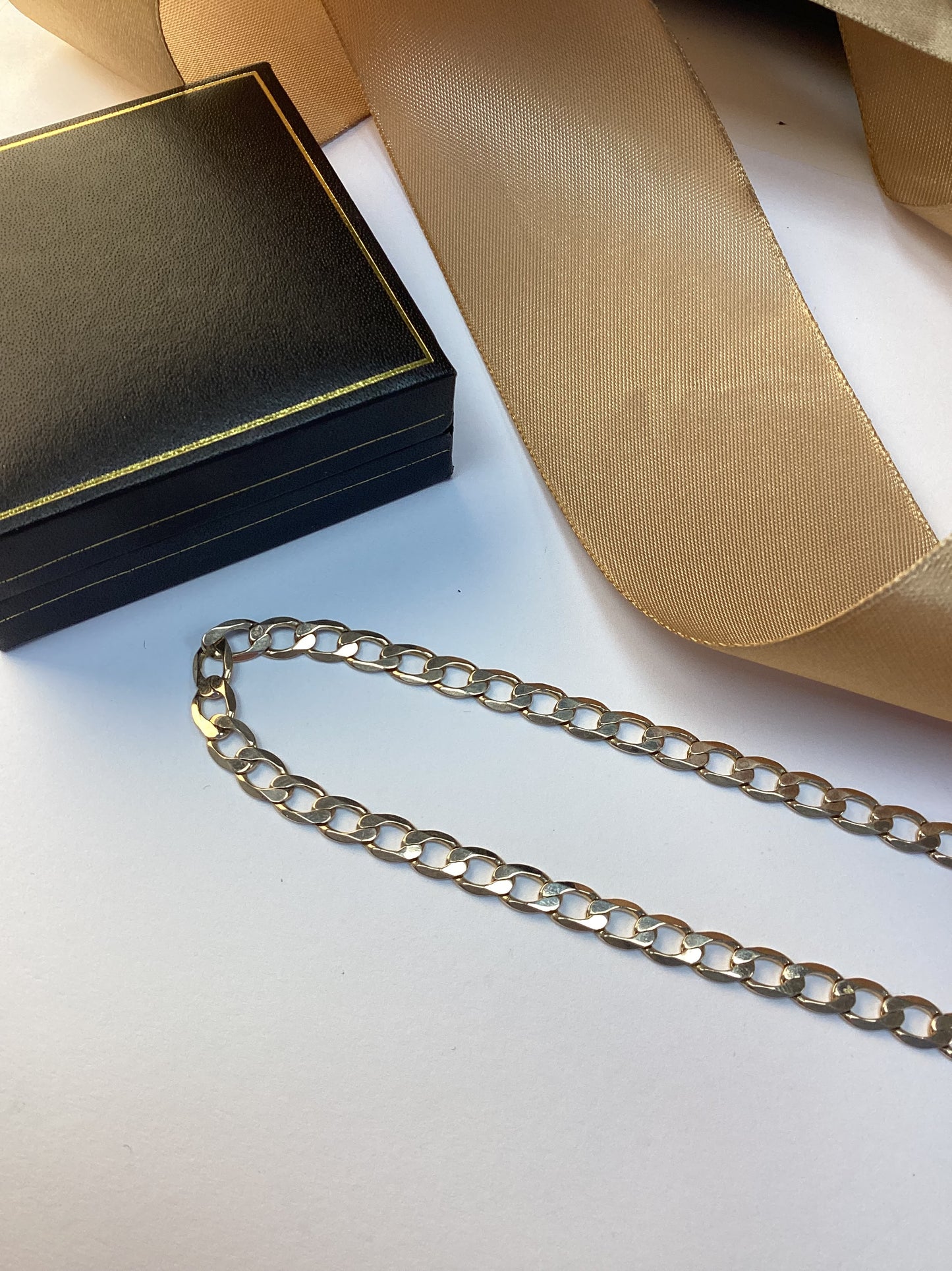 9ct Yellow Gold Curb Chain - 20 Inch