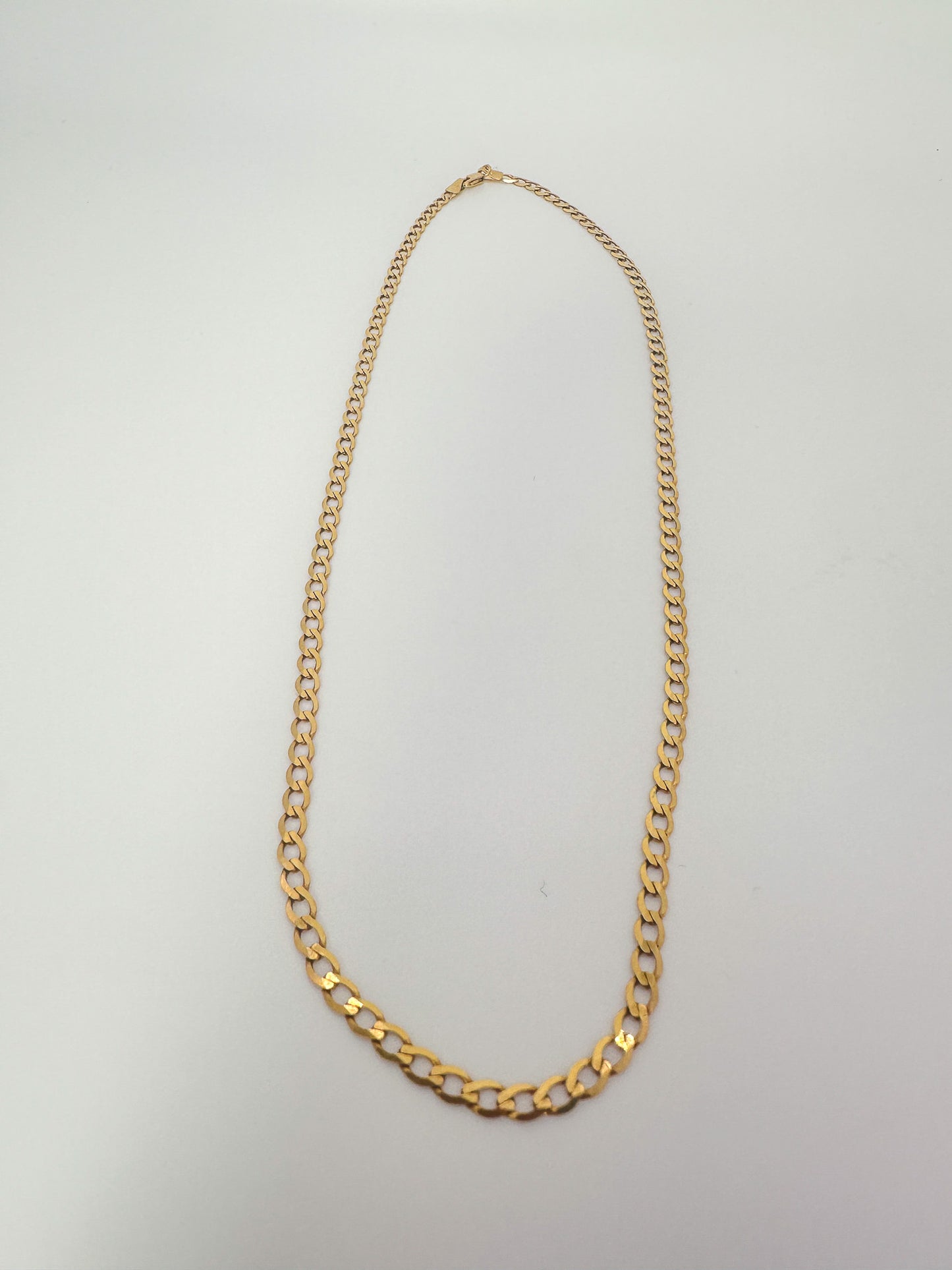 9ct Yellow Gold Curb Chain - 18 Inch