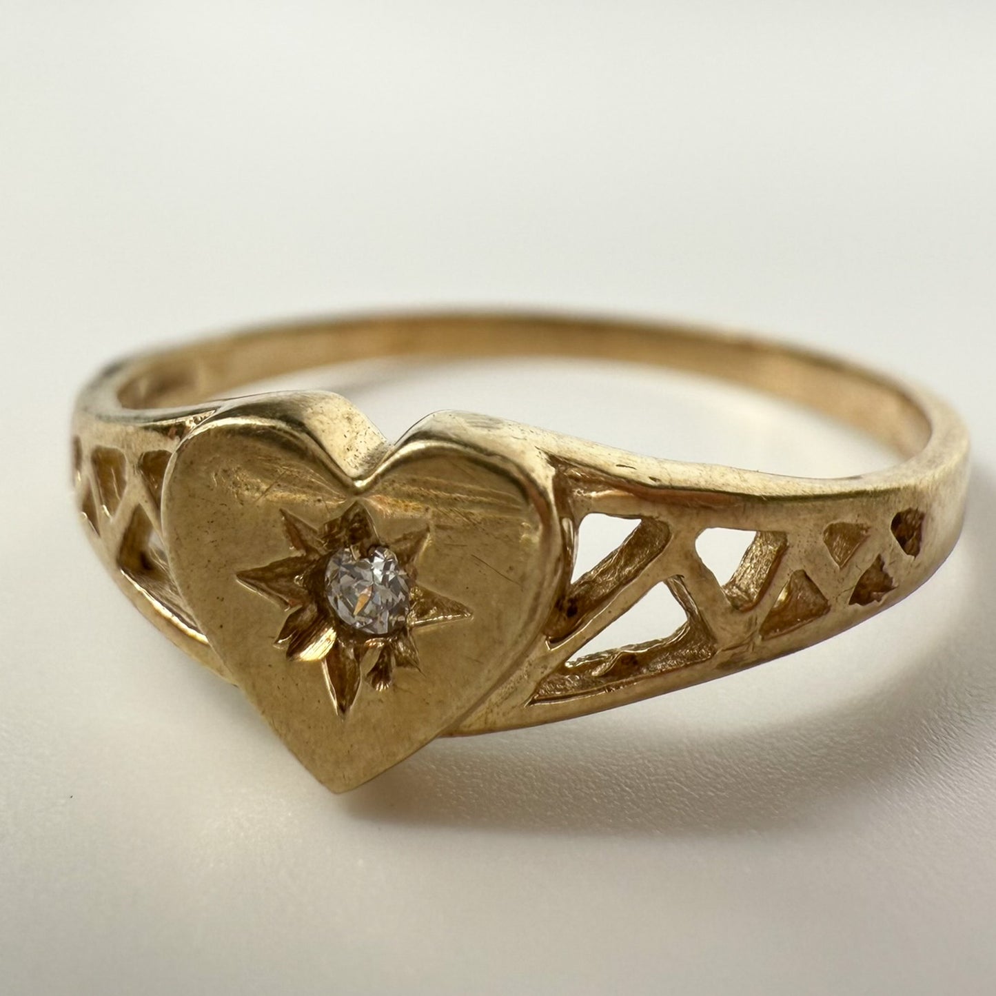 9ct Yellow Gold Heart Cubic Zirconia Ring