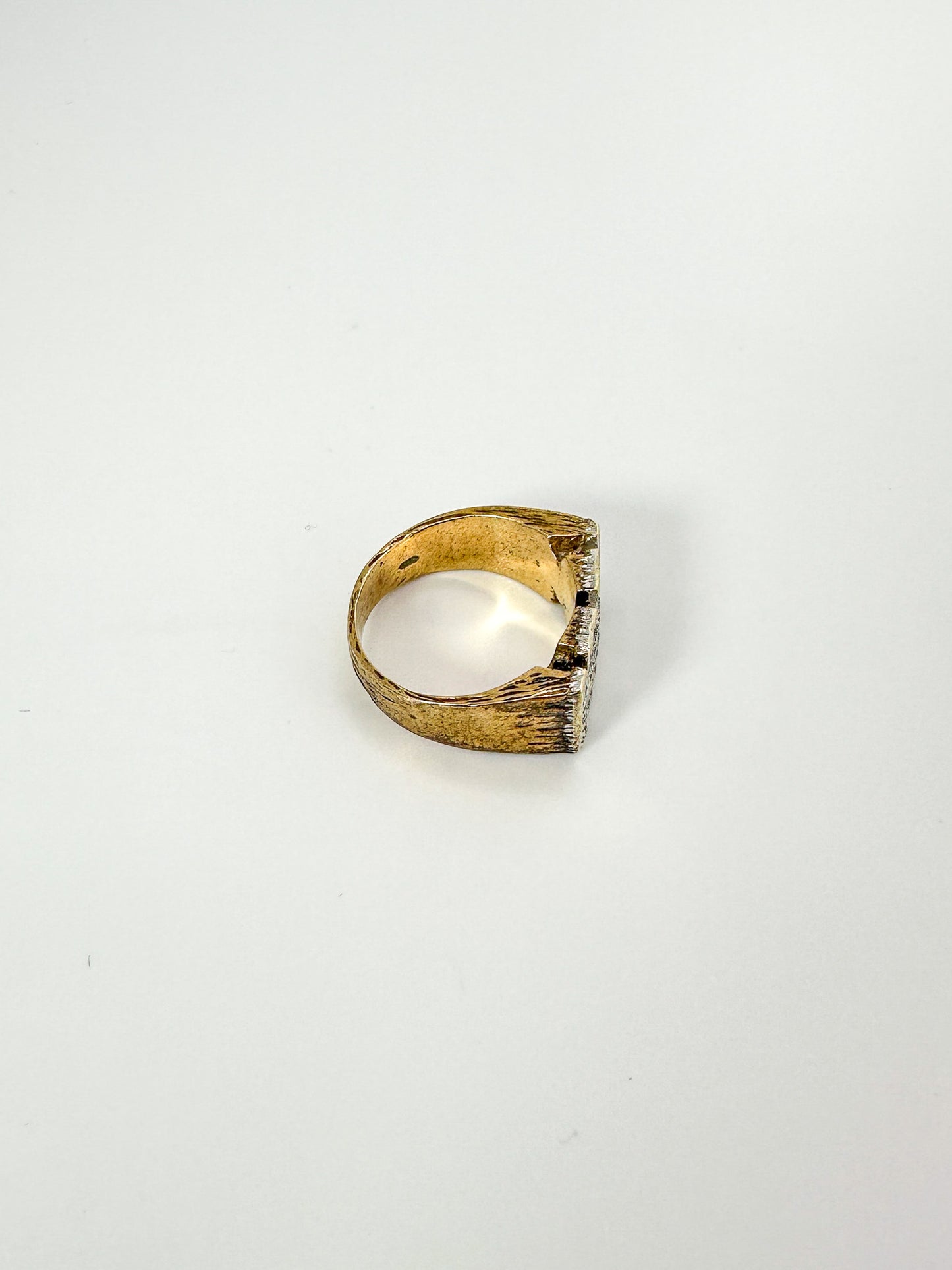 9ct Yellow Gold Mum Ring