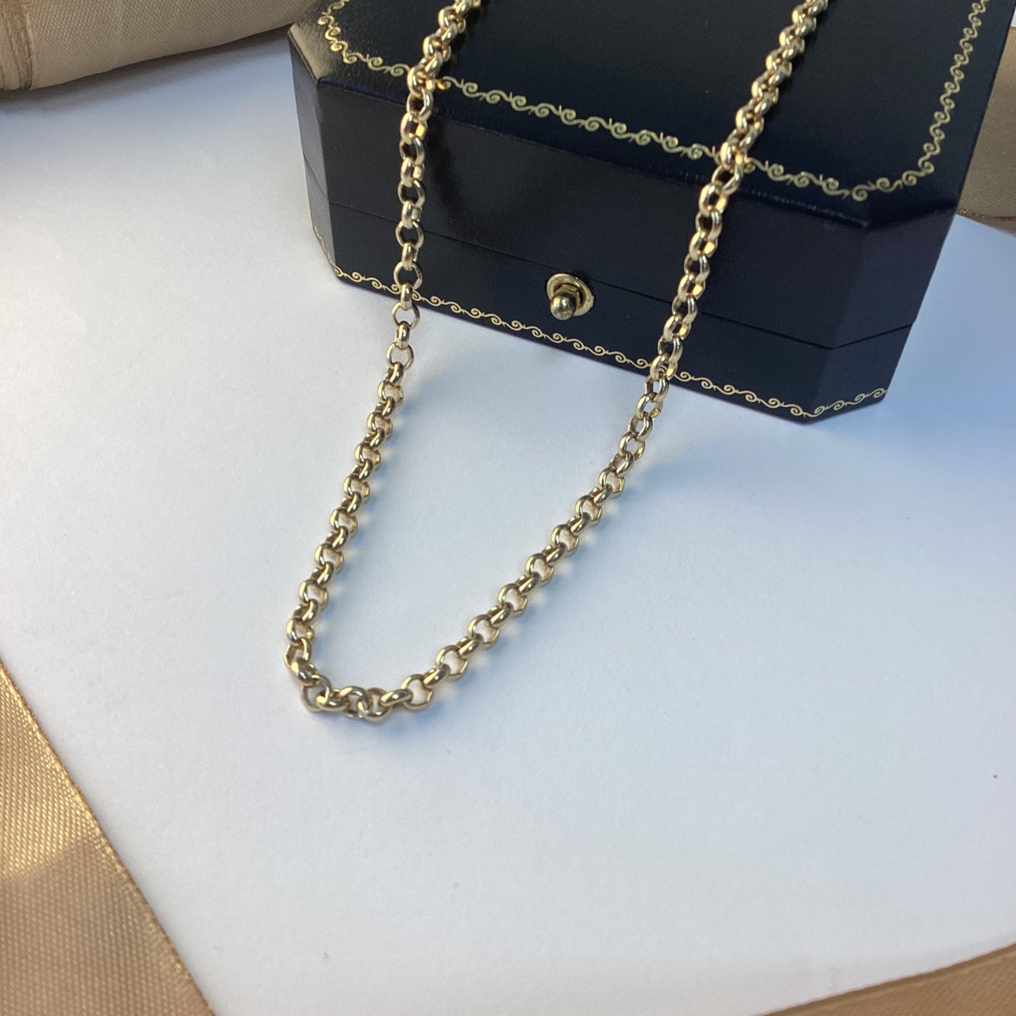 9ct Yellow Gold Belcher Chain - 23 Inch