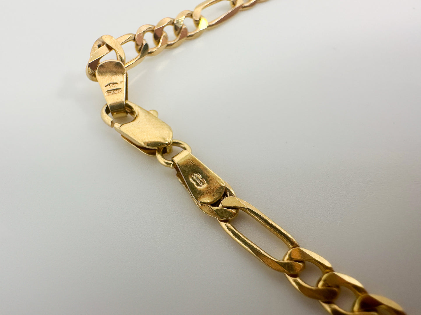 9ct Yellow Gold Figaro Chain - 20 Inch