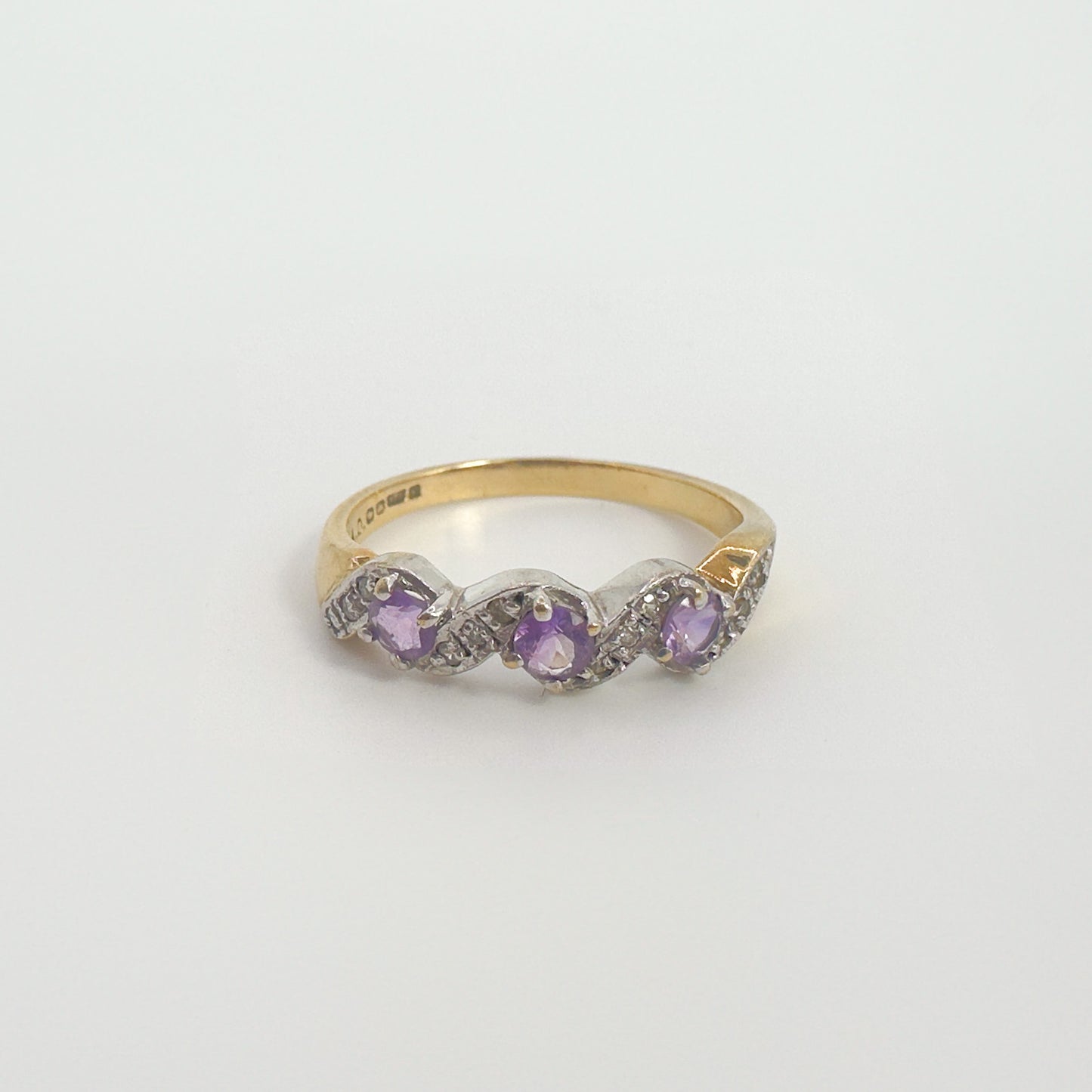 9ct Yellow Gold Amethyst and Diamond Ring