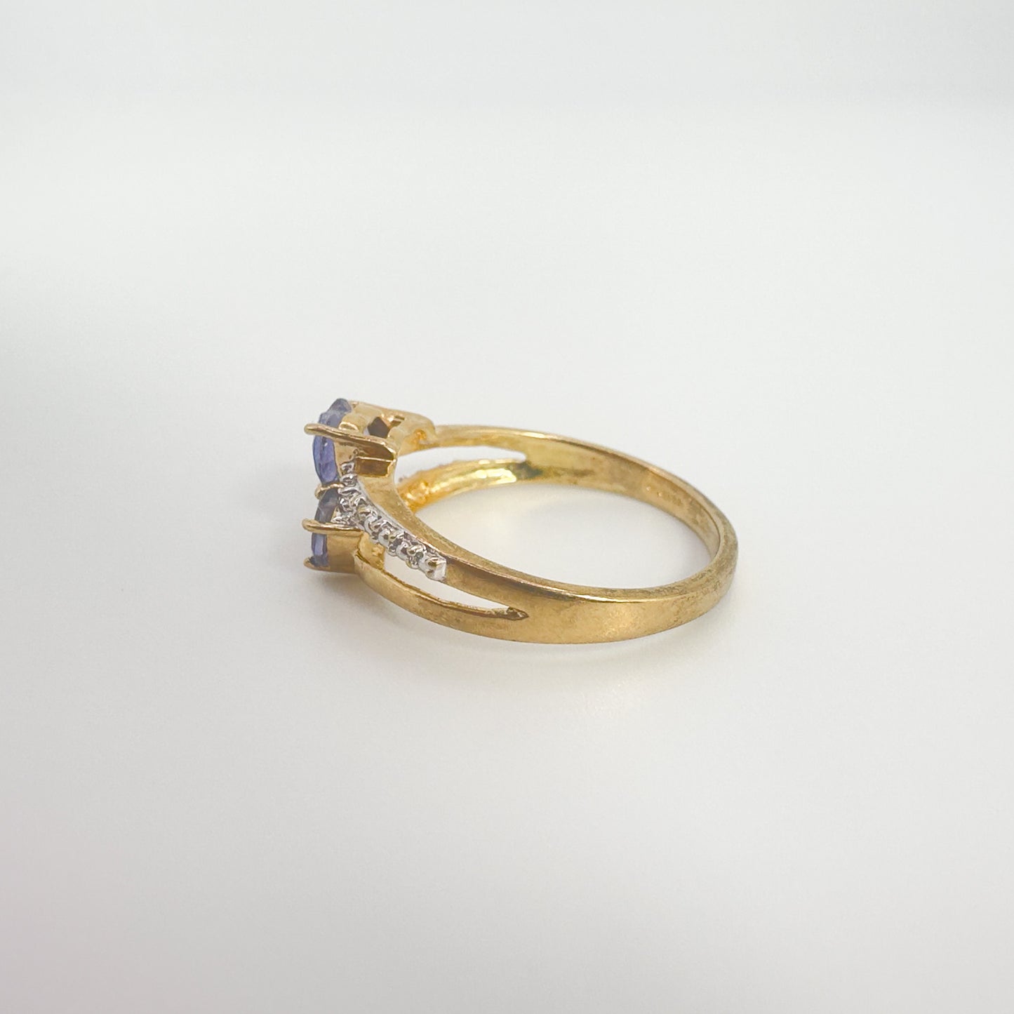 9ct Yellow Gold Tanzanite and Diamond Ring