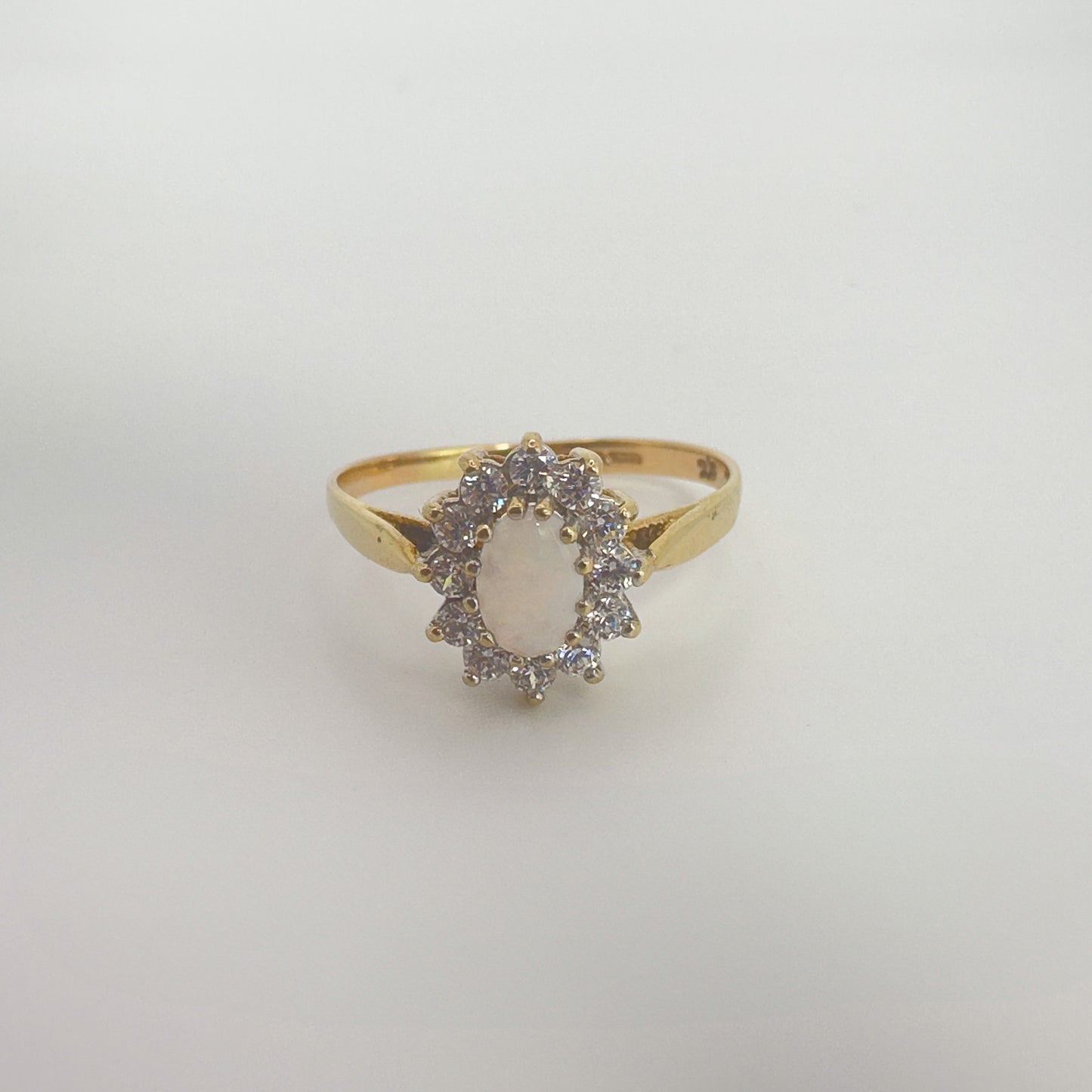 9ct Yellow Gold Opal Ring