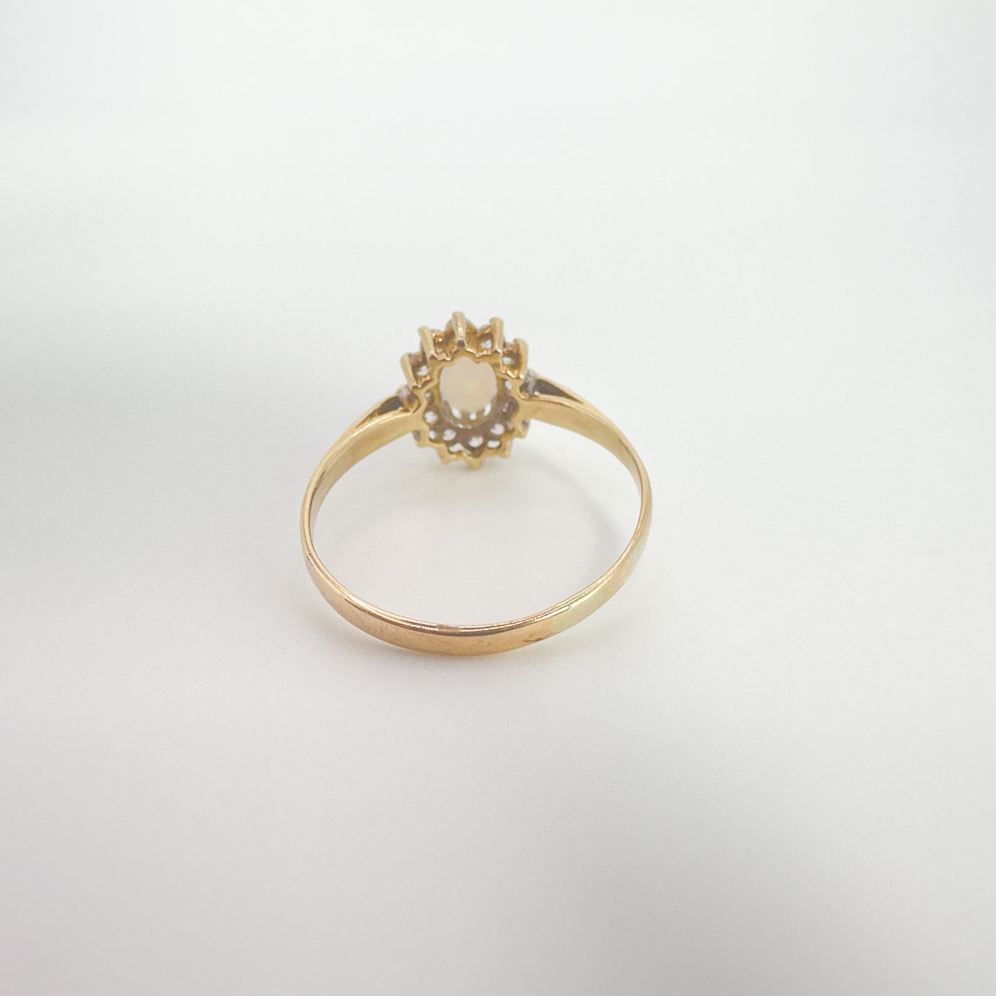9ct Yellow Gold Opal Ring