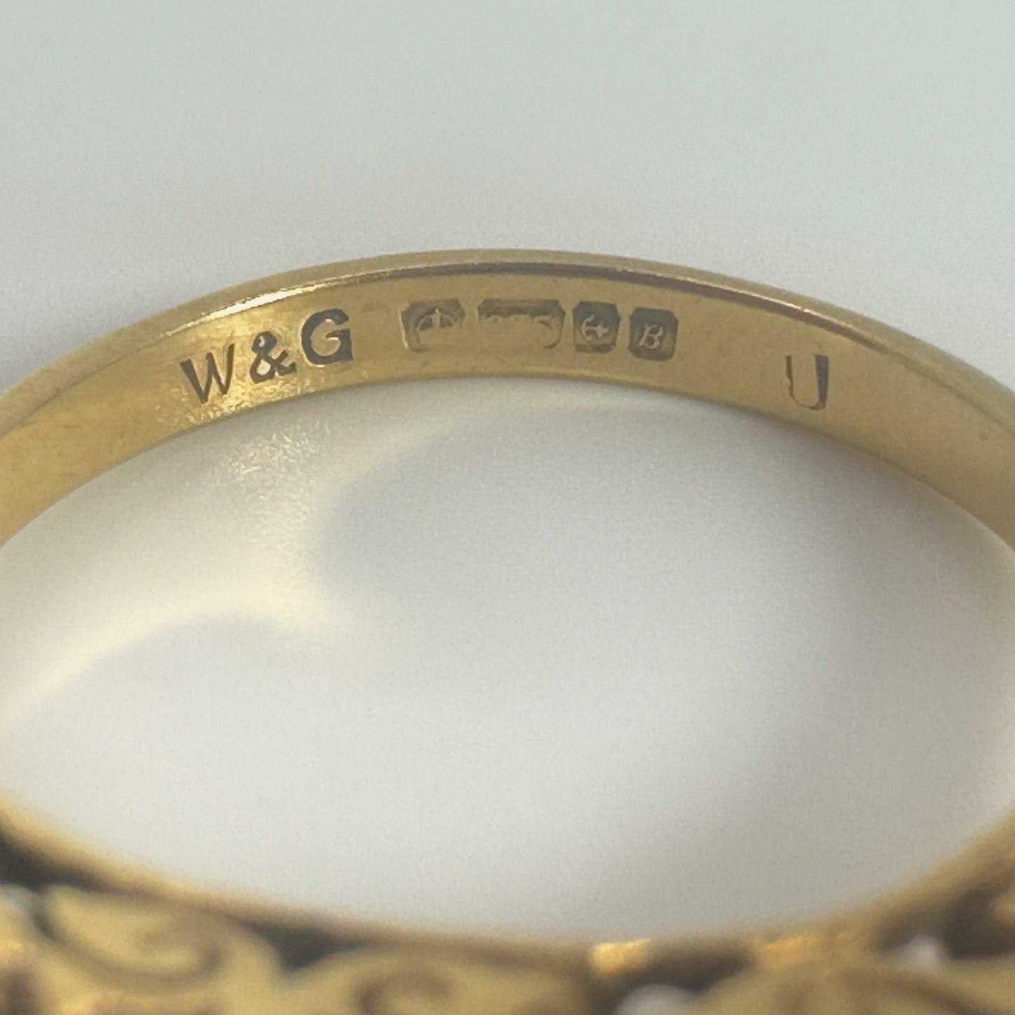 9ct Yellow Gold White and Blue Sapphire Ring