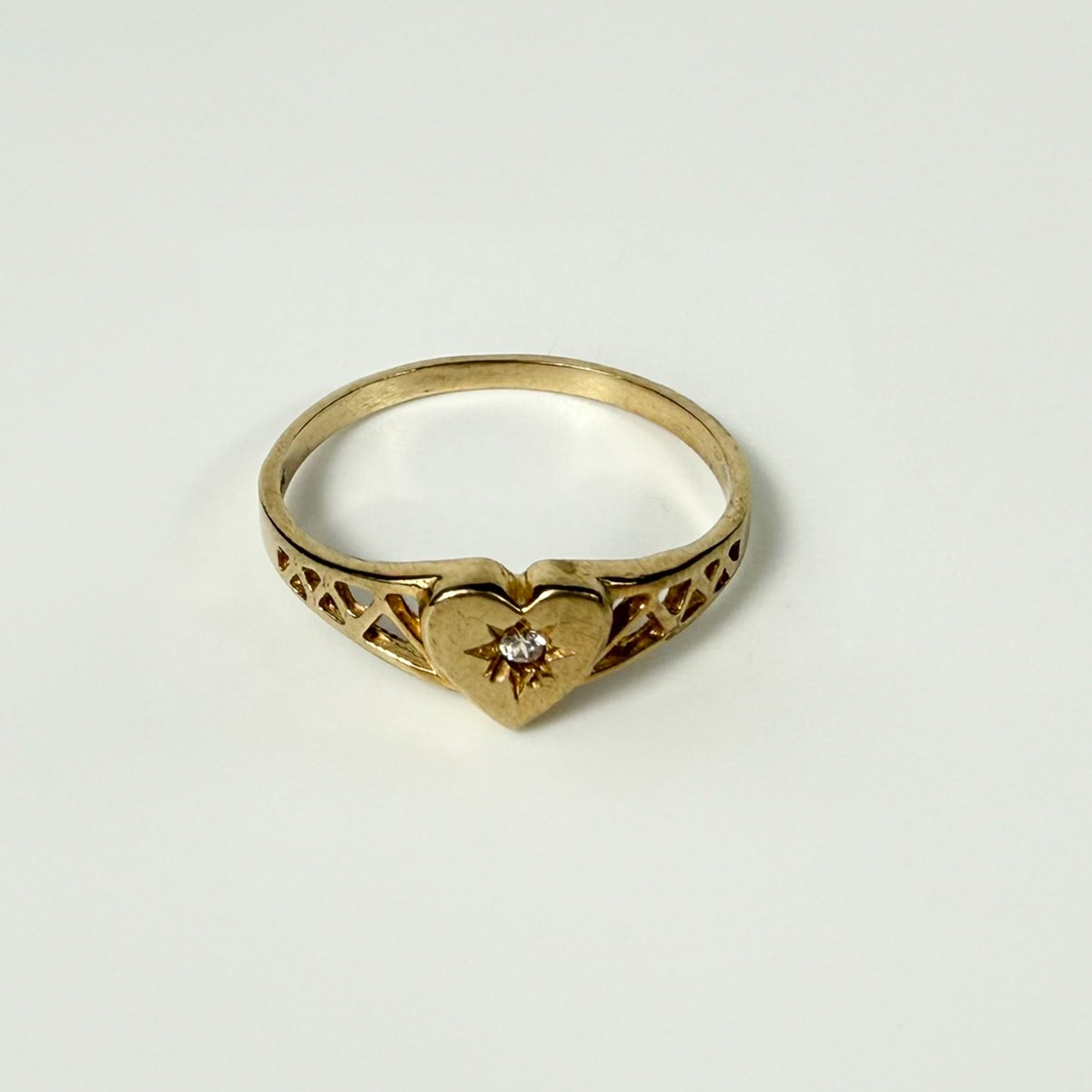 9ct Yellow Gold Heart Cubic Zirconia Ring