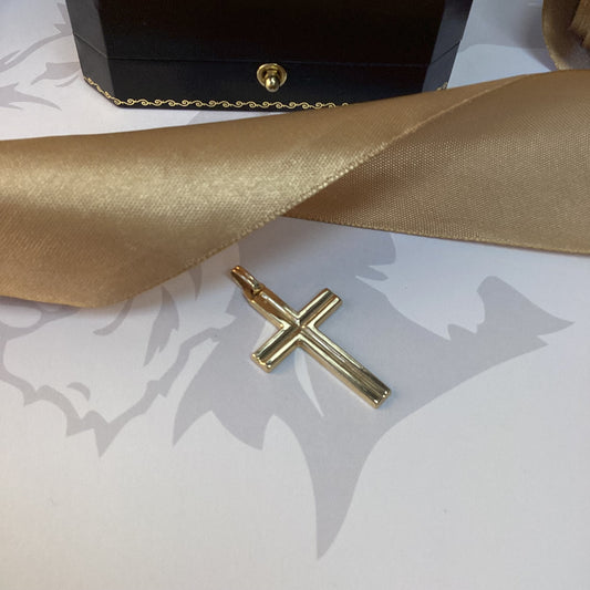 9ct Yellow Gold Cross Pendant