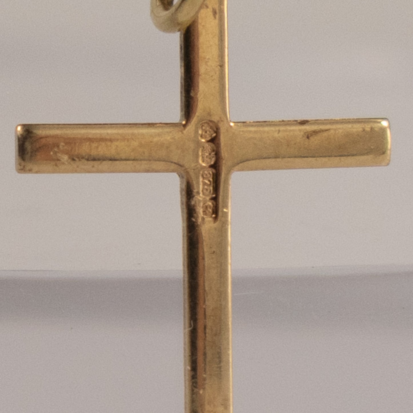9ct Yellow Gold Engraved Cross Pendant