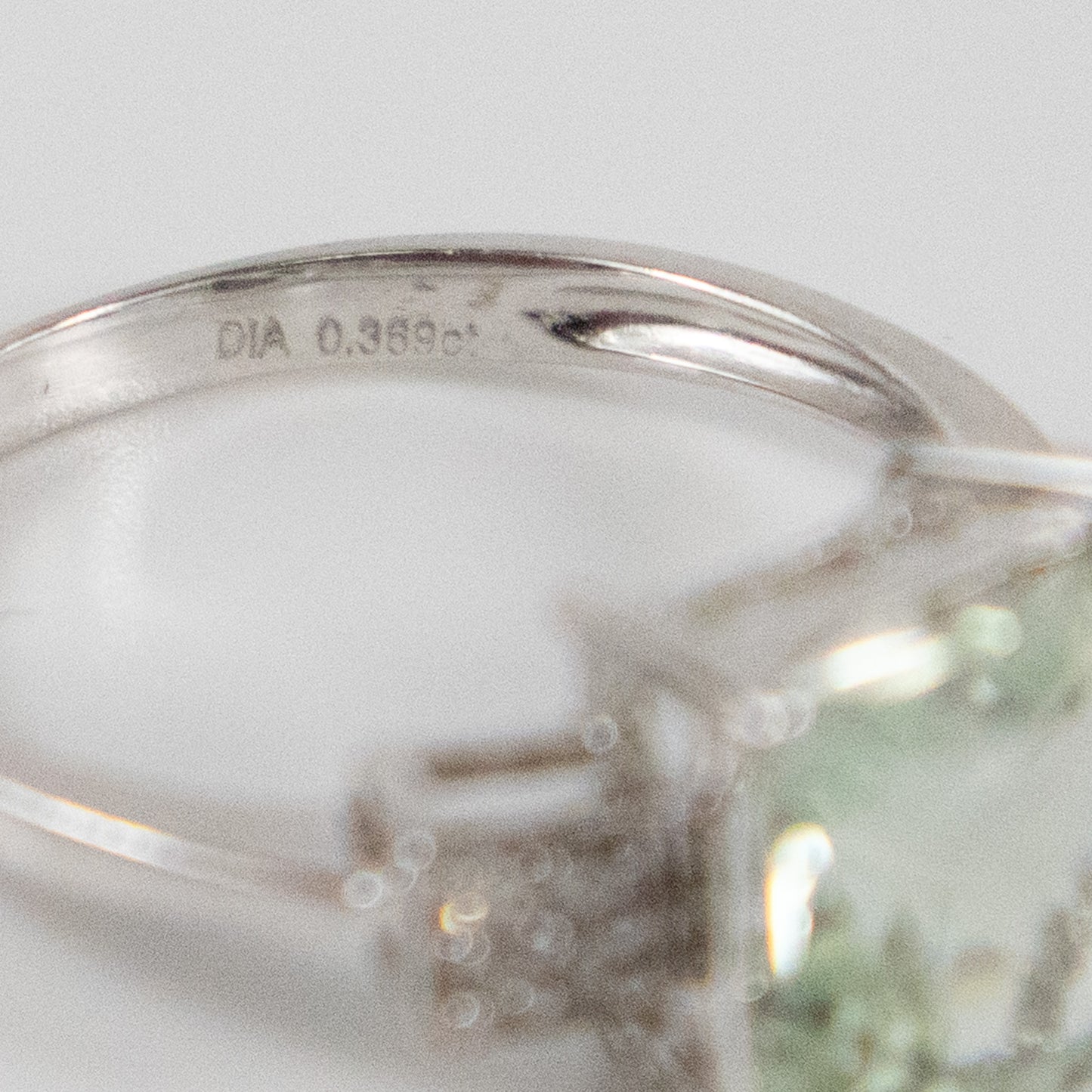 Second-Hand 9ct White Gold Green Amethyst & Diamond Ring – 0.36ct