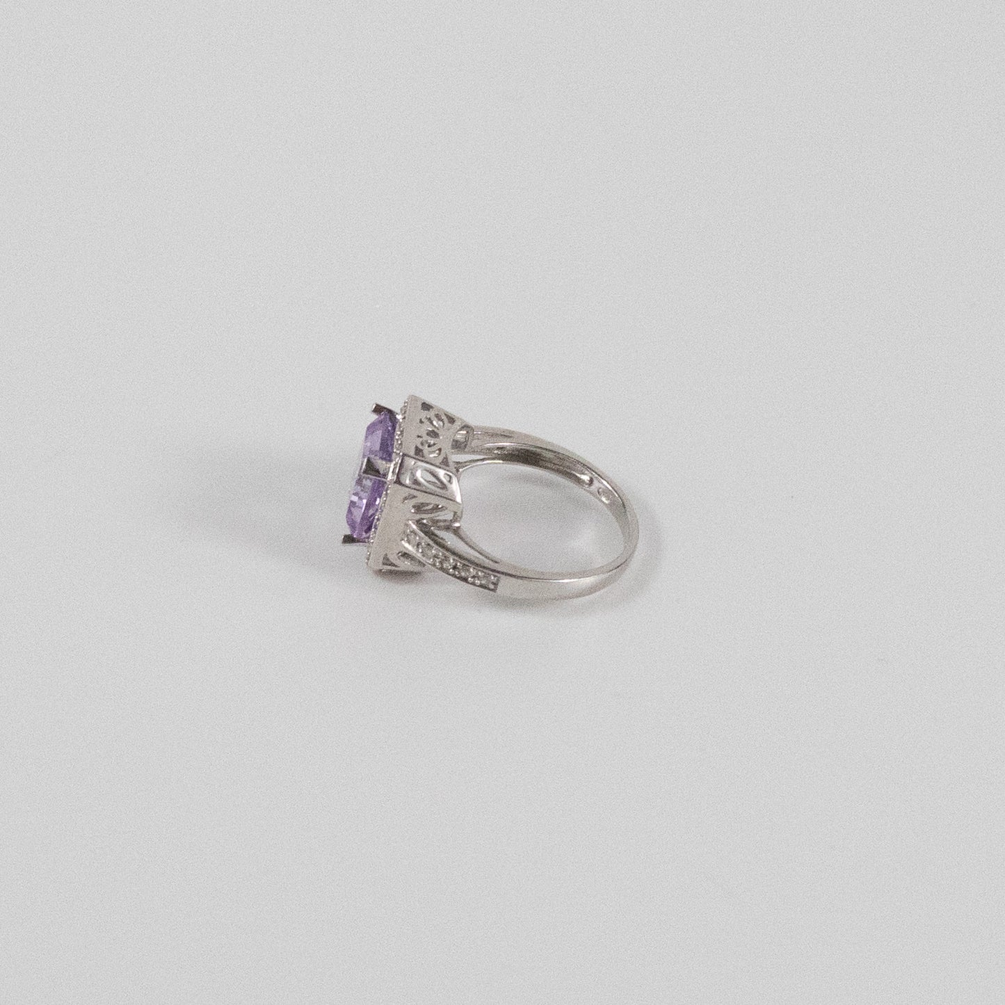 Second-Hand 9ct White Gold Amethyst & Diamond Halo Ring