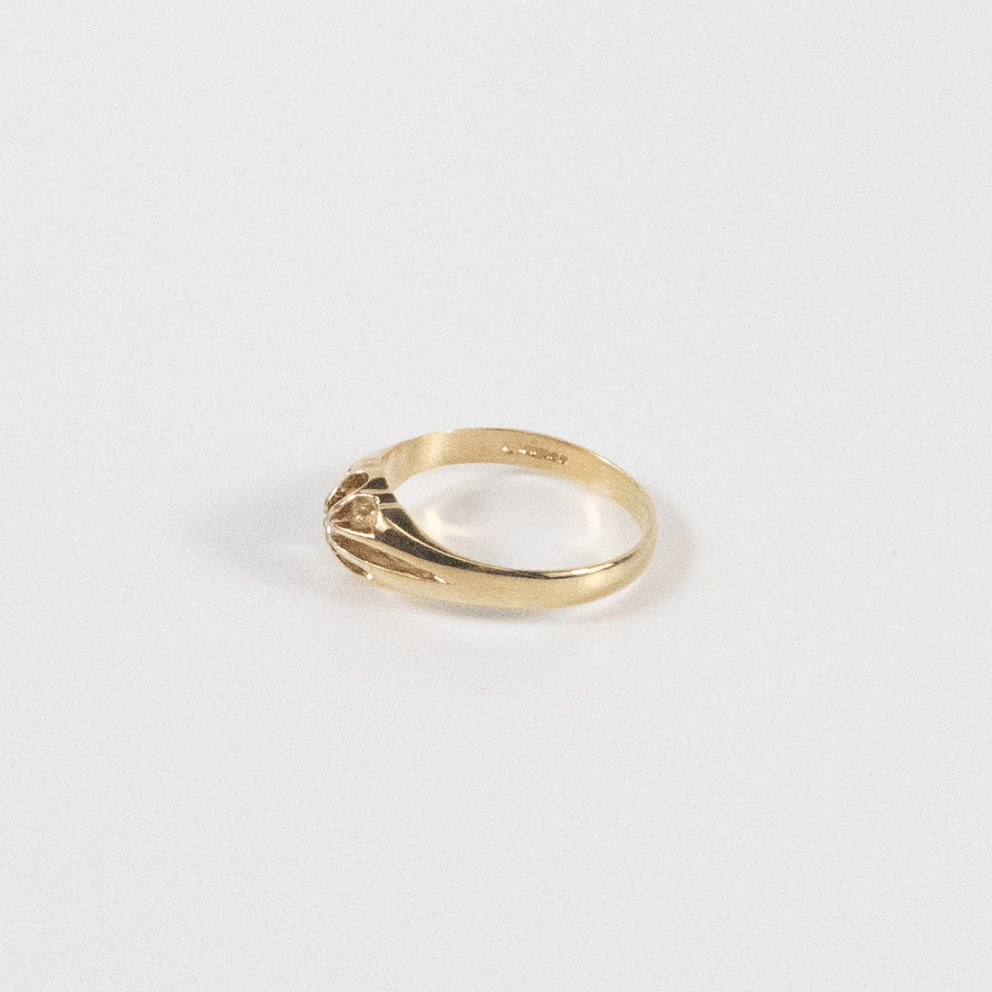 Second-Hand 9ct Gold Diamond Set Fan Detail Ring