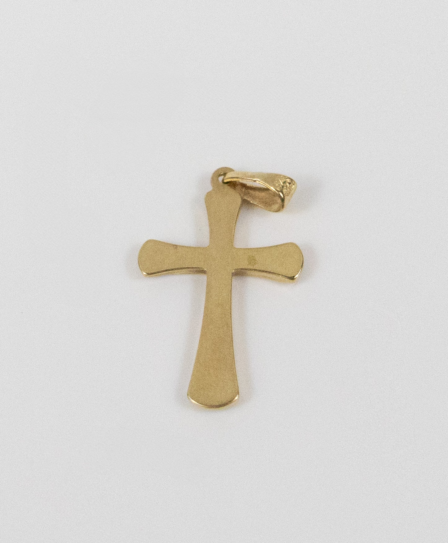 Second-Hand 9ct Gold Small Cross Pendant with Diamond Cut Tips