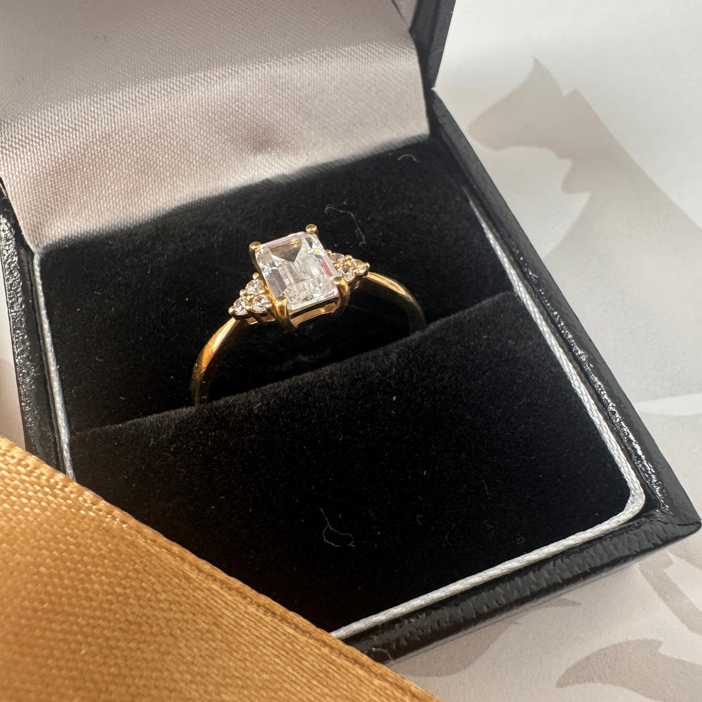 9ct Gold Trilogy Ring