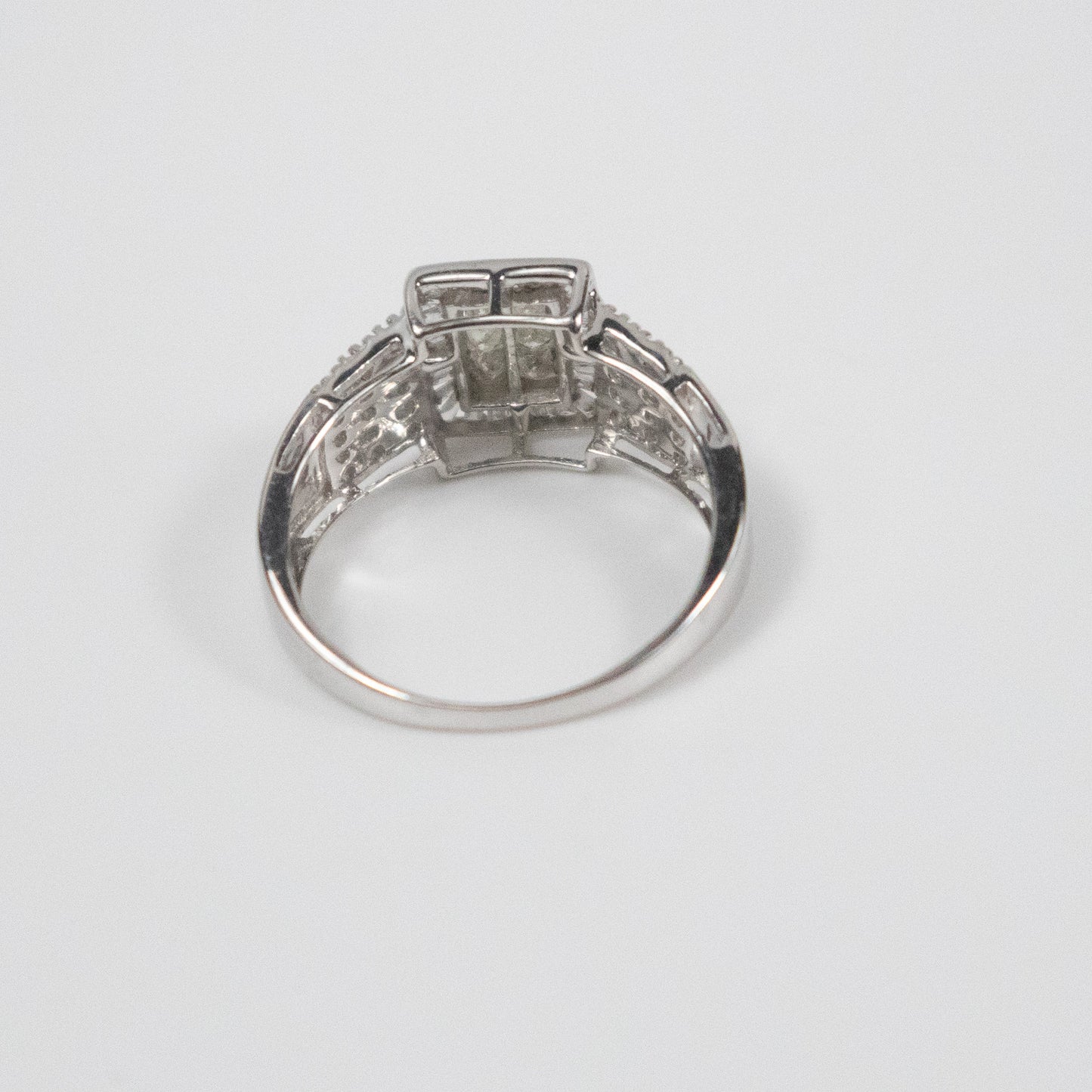 Second-Hand 9ct White Gold Rectangular Diamond Cluster Ring