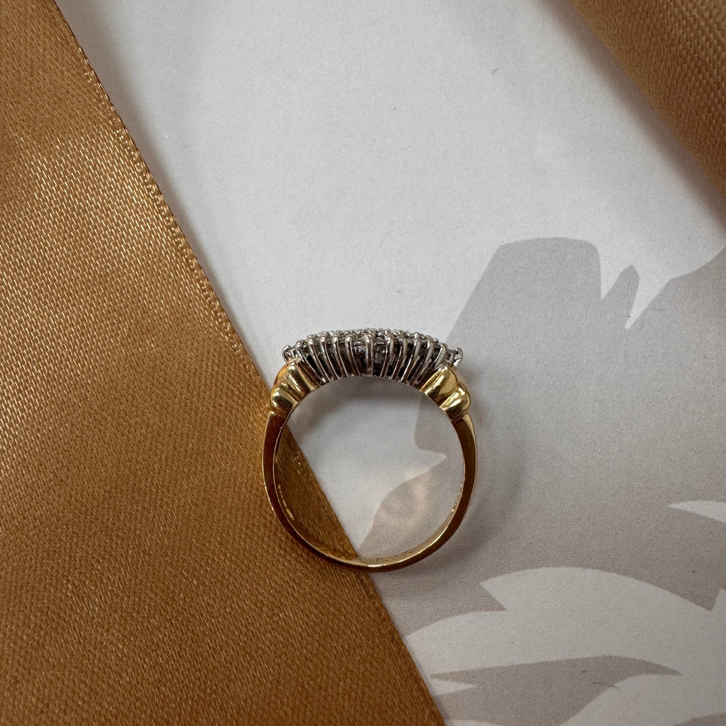 9ct Gold Diamond Illusion Cluster Ring