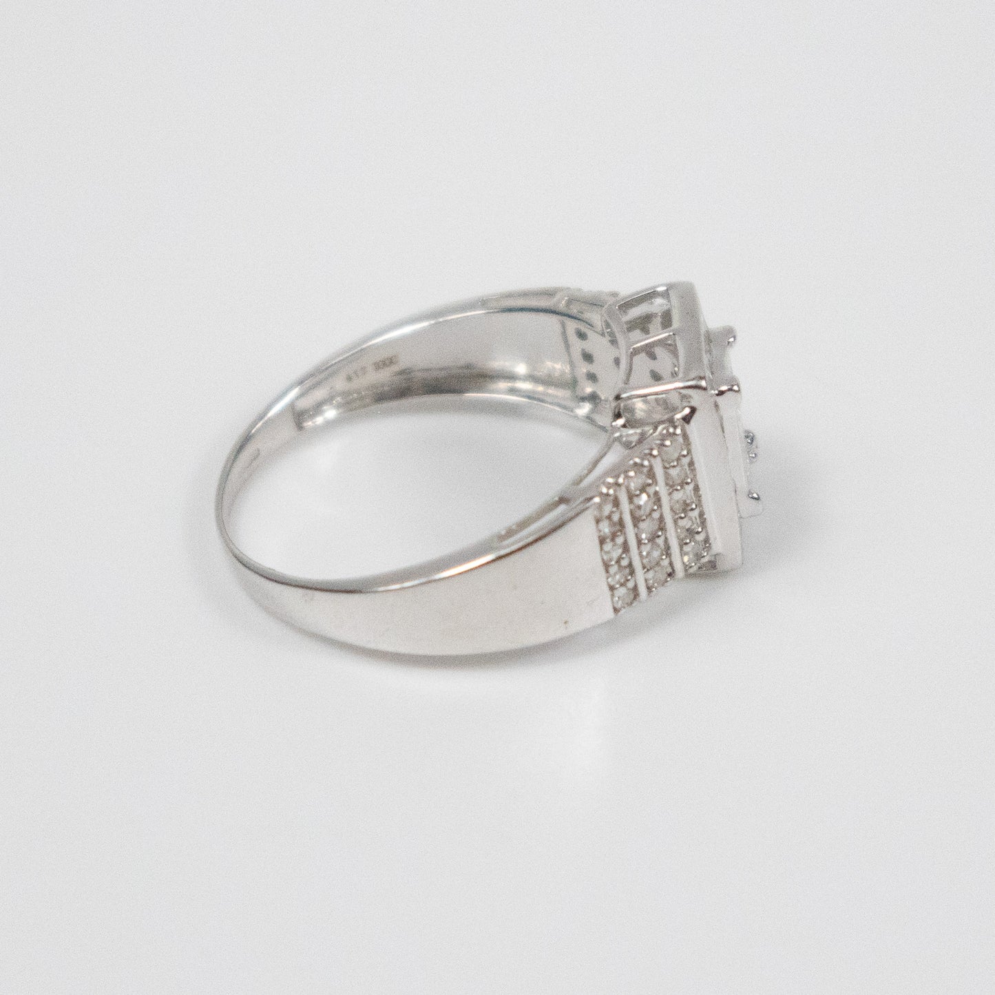 Second-Hand 9ct White Gold Rectangular Diamond Cluster Ring