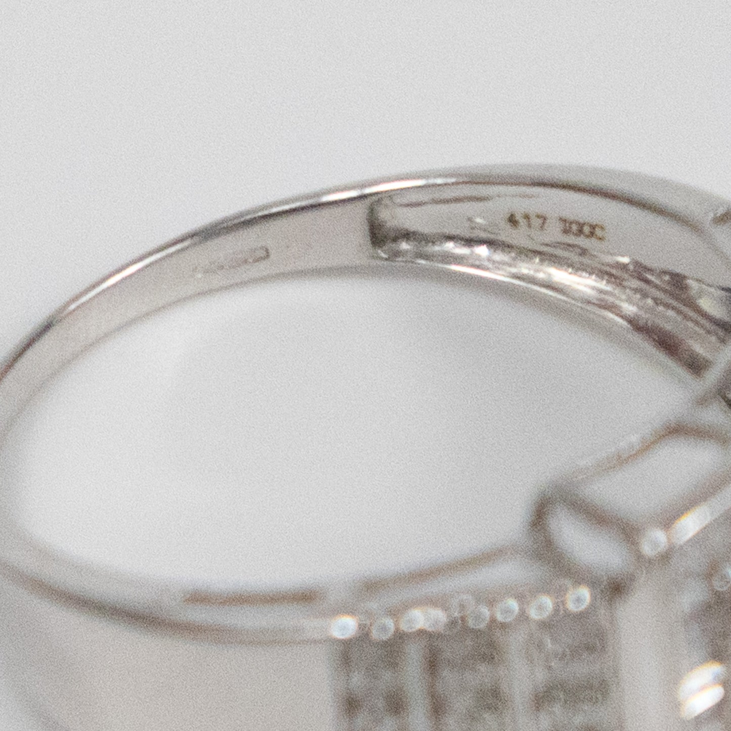 Second-Hand 9ct White Gold Rectangular Diamond Cluster Ring