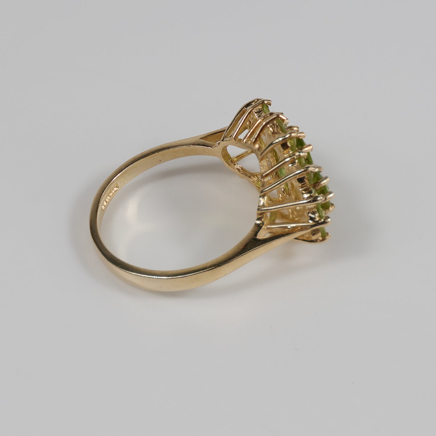 Second-Hand 9ct Yellow Gold Peridot Cluster Ring