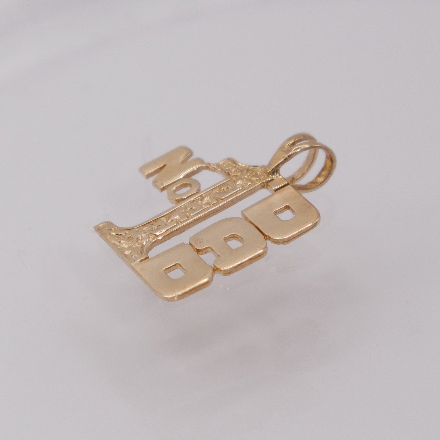 Second-Hand 9ct Yellow Gold “No. 1 Dad” Pendant