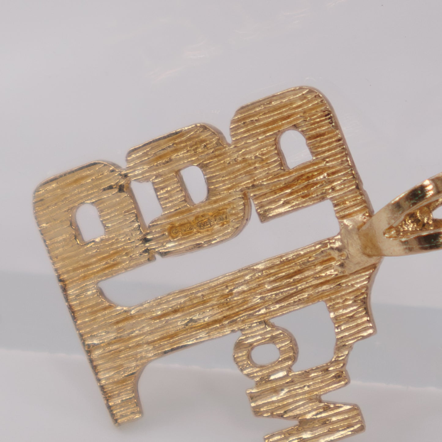 Second-Hand 9ct Yellow Gold “No. 1 Dad” Pendant