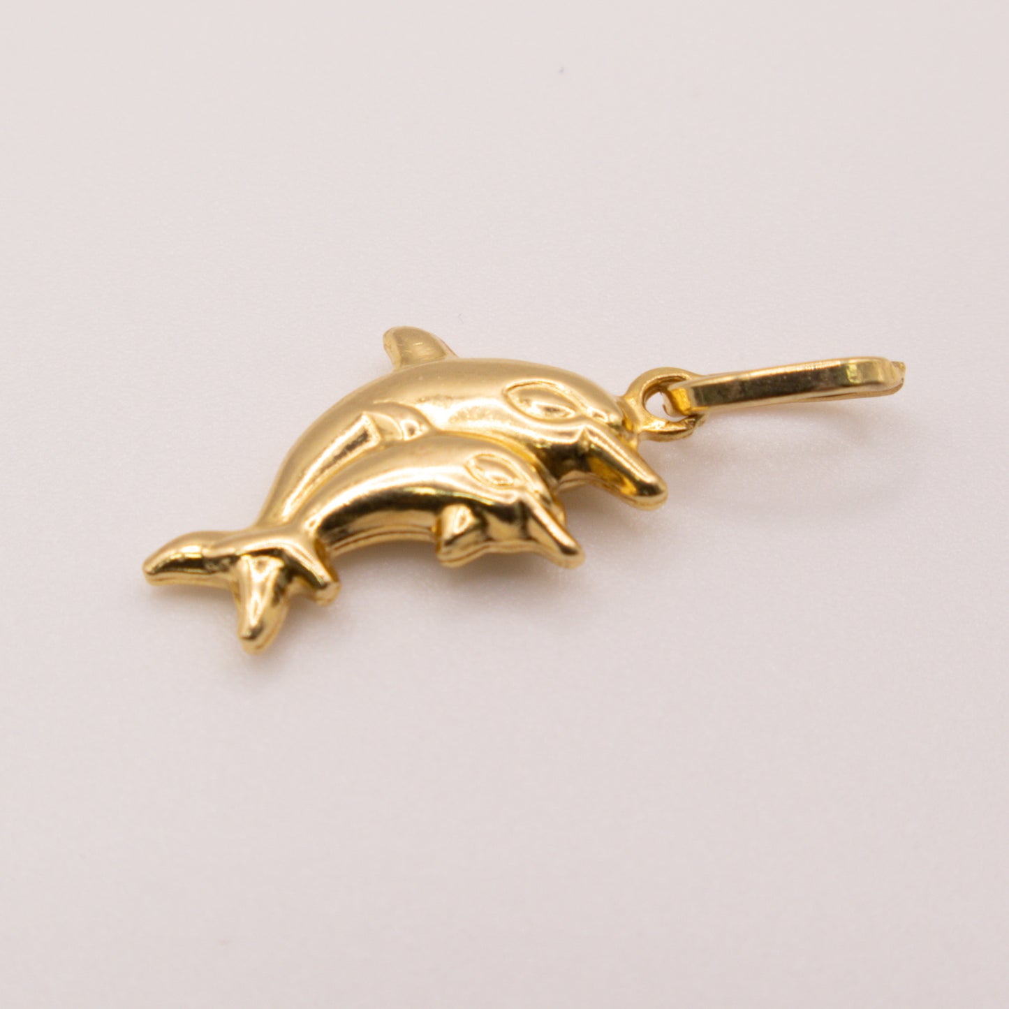 Second-Hand 18ct Yellow Gold Double Dolphin Pendant