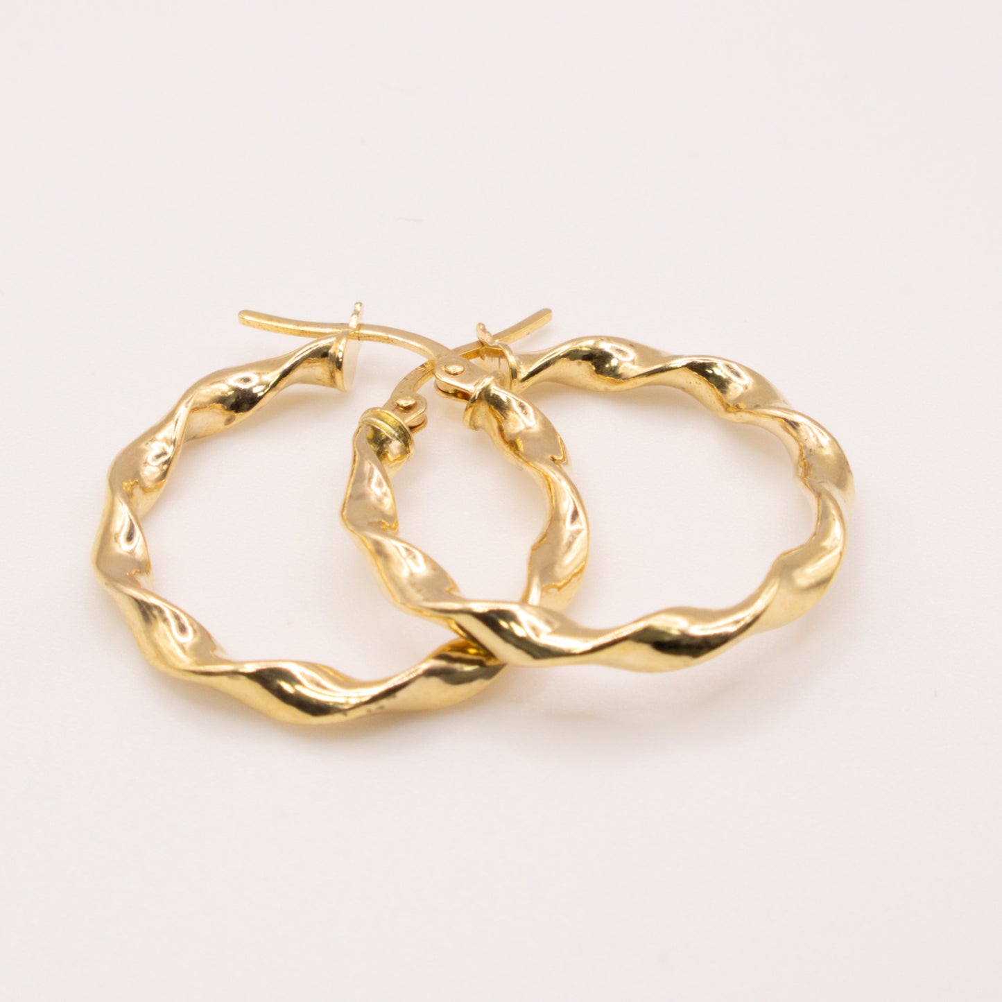 Second-Hand 9ct Yellow Gold 23mm Twisted Hoop Earrings
